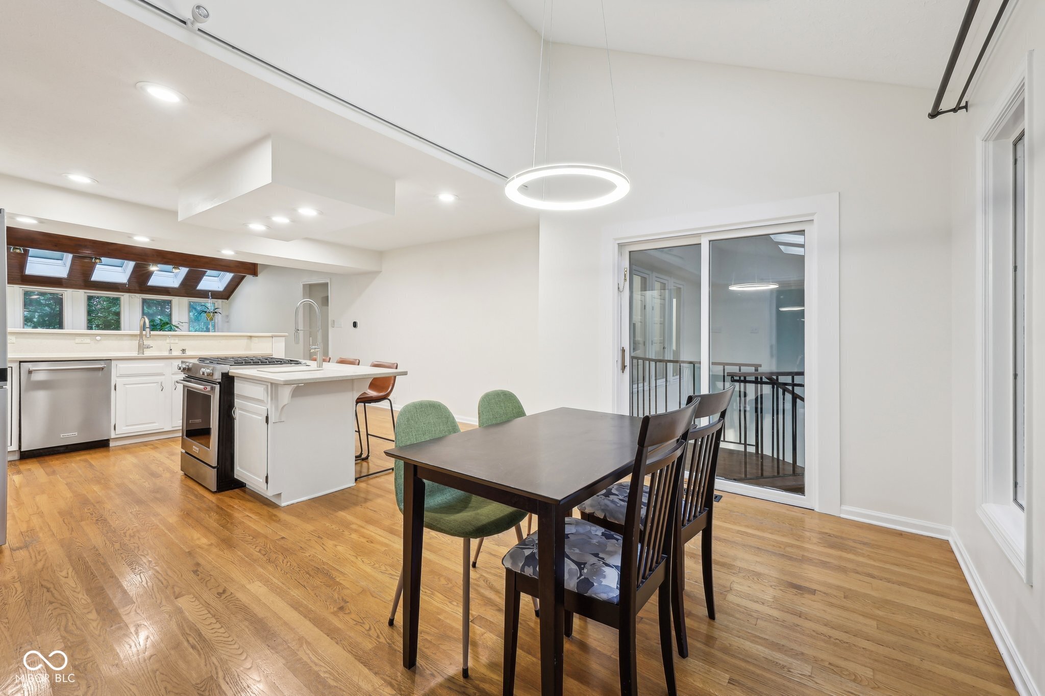 8802 W 86th Street