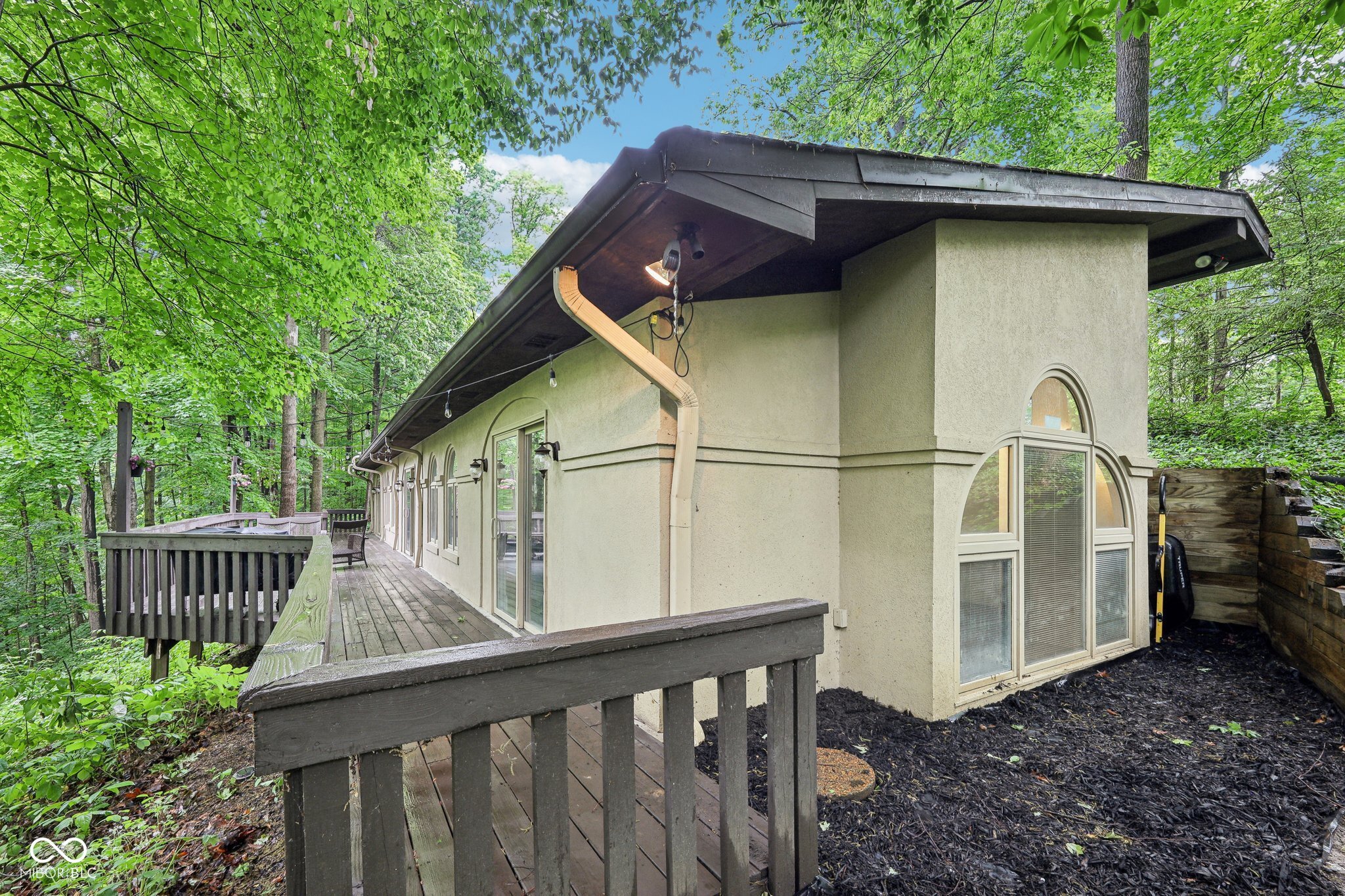8802 W 86th Street