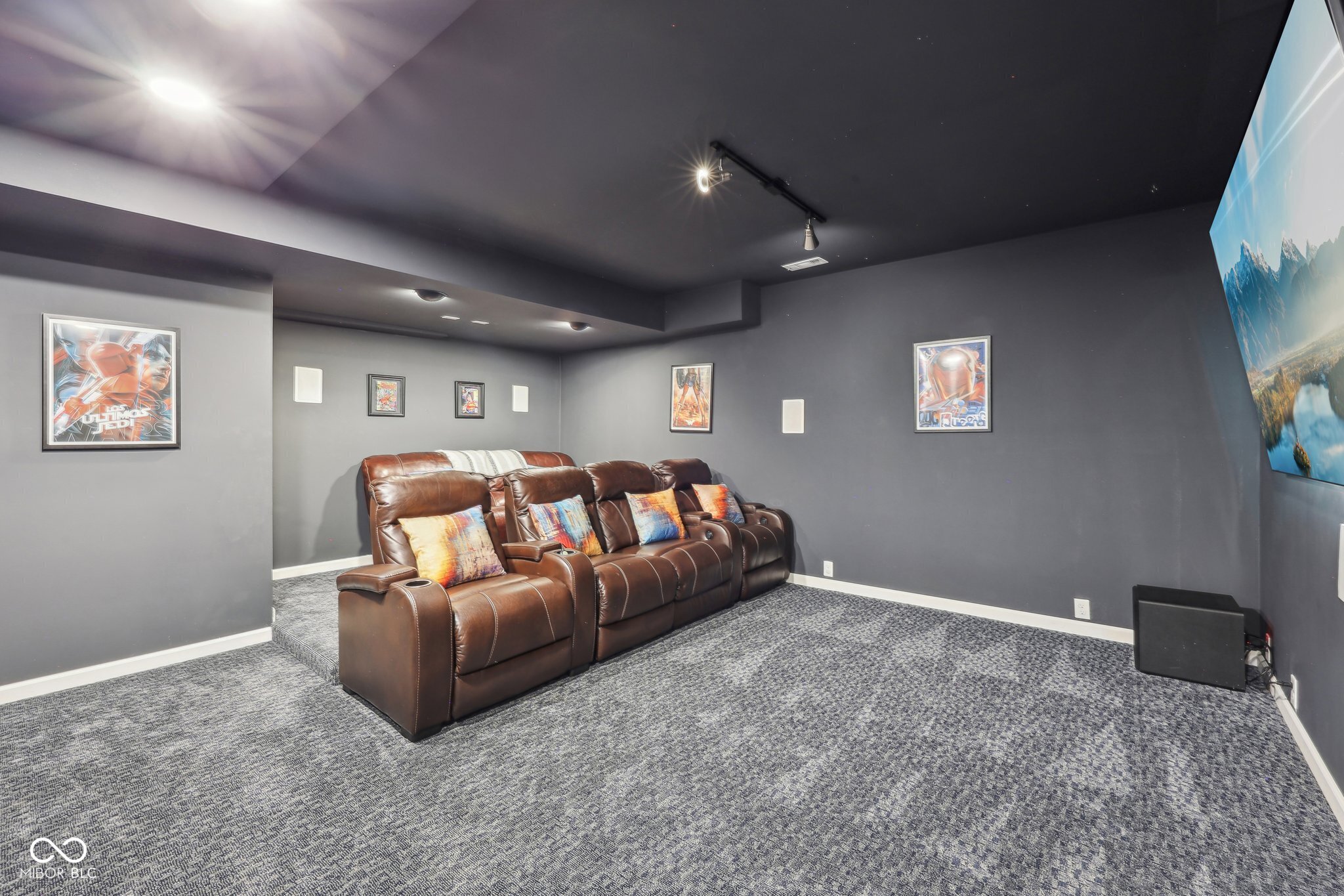 8802 W 86th Street
