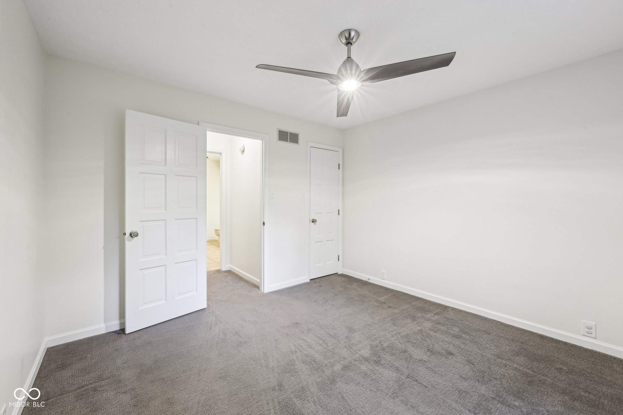 8802 W 86th Street