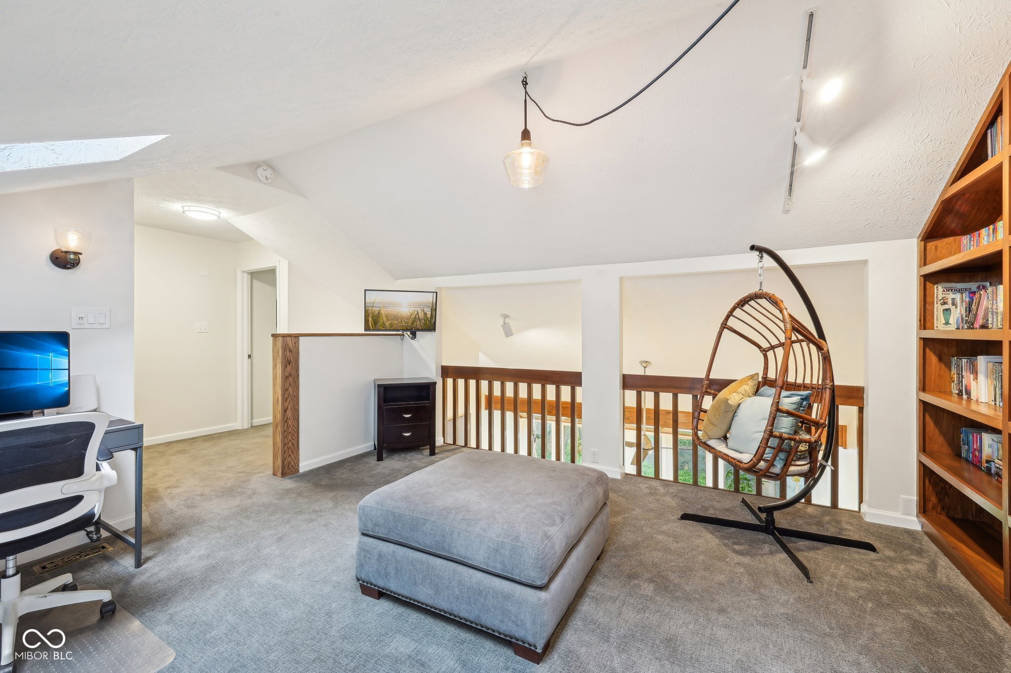8802 W 86th Street