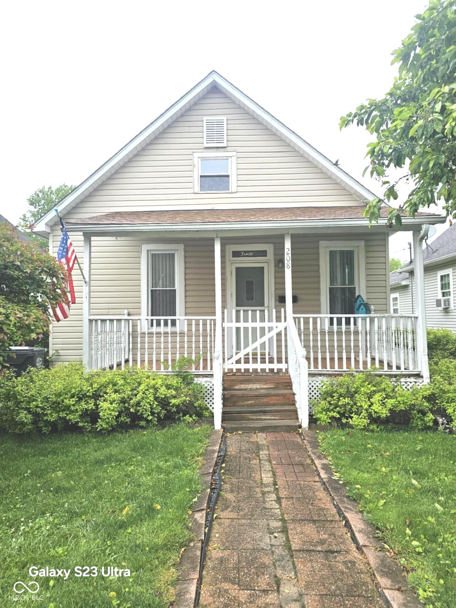 208 E Madison Street E