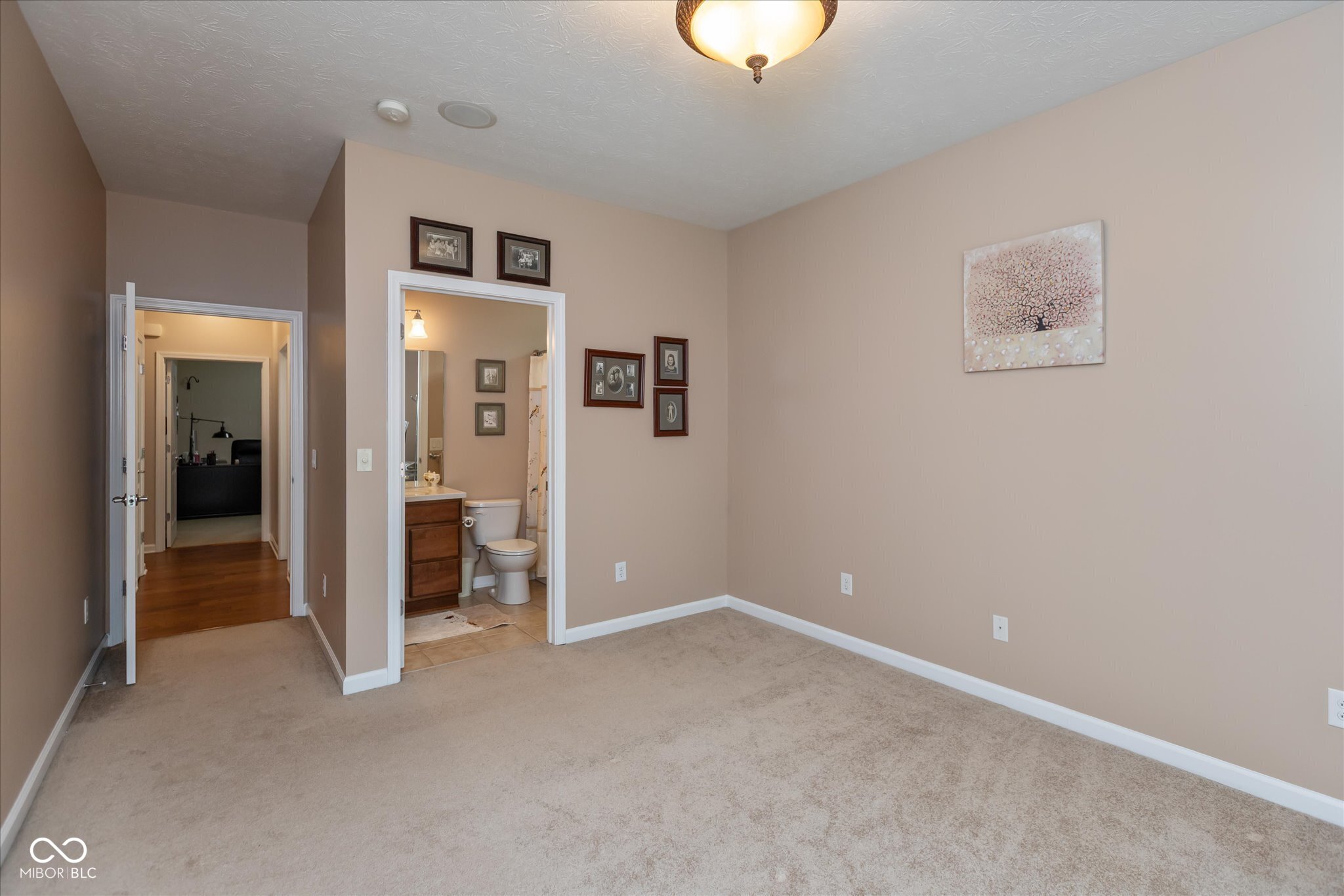 13153 Ascot Circle