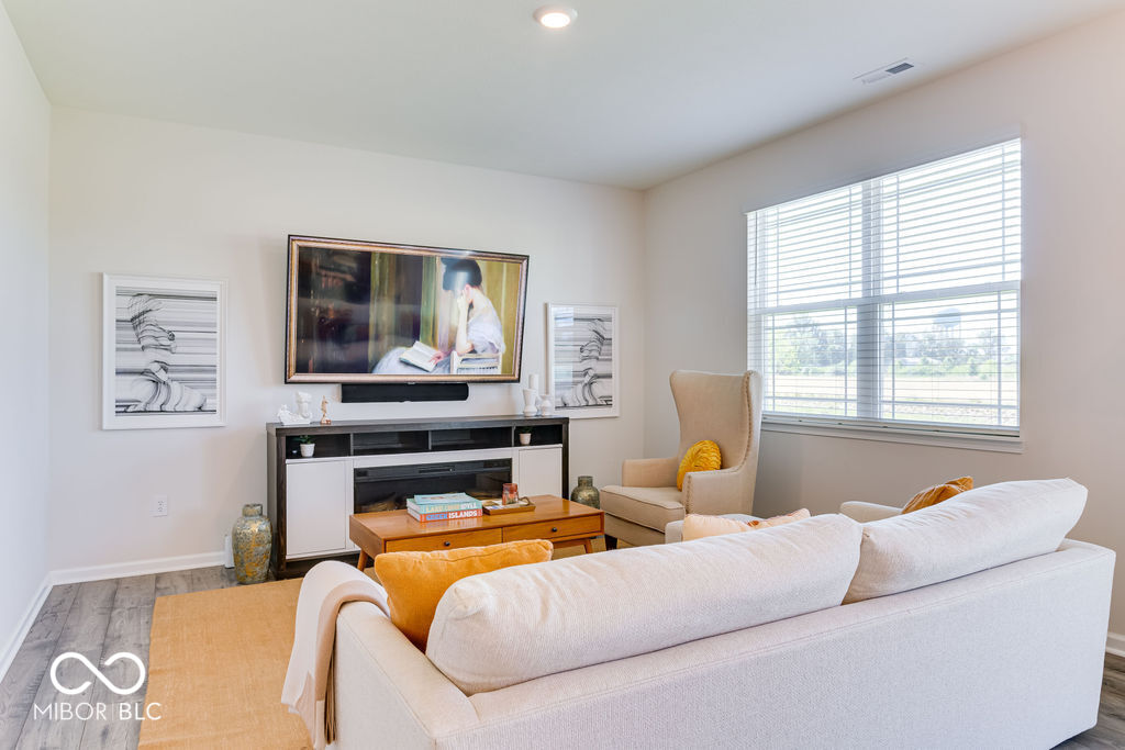 1529 Fairmount Drive