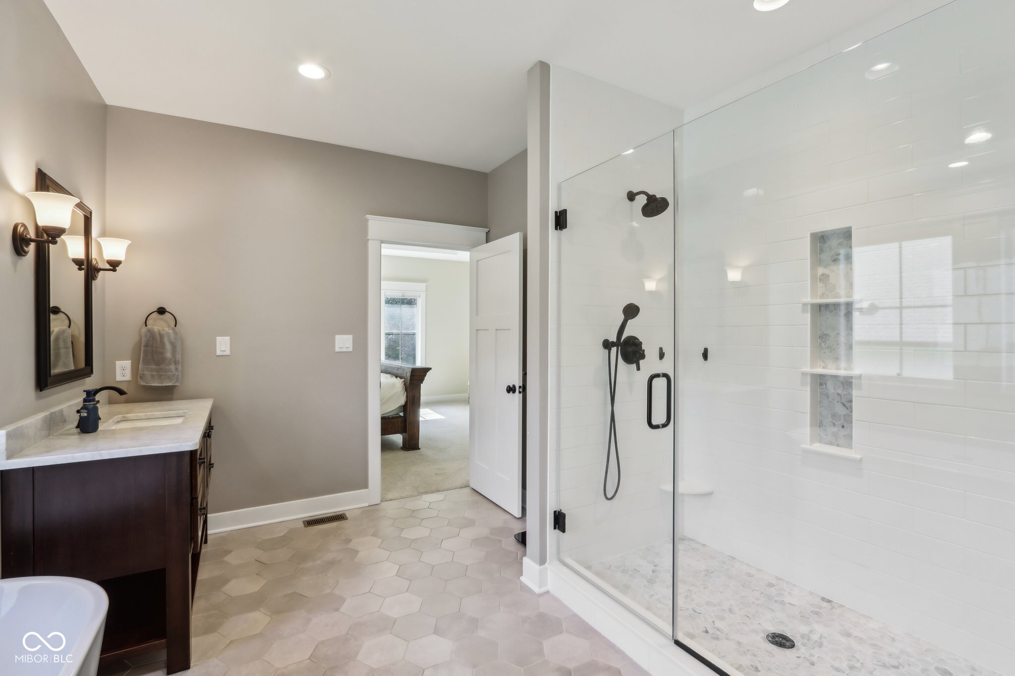 5572 Harness Drive