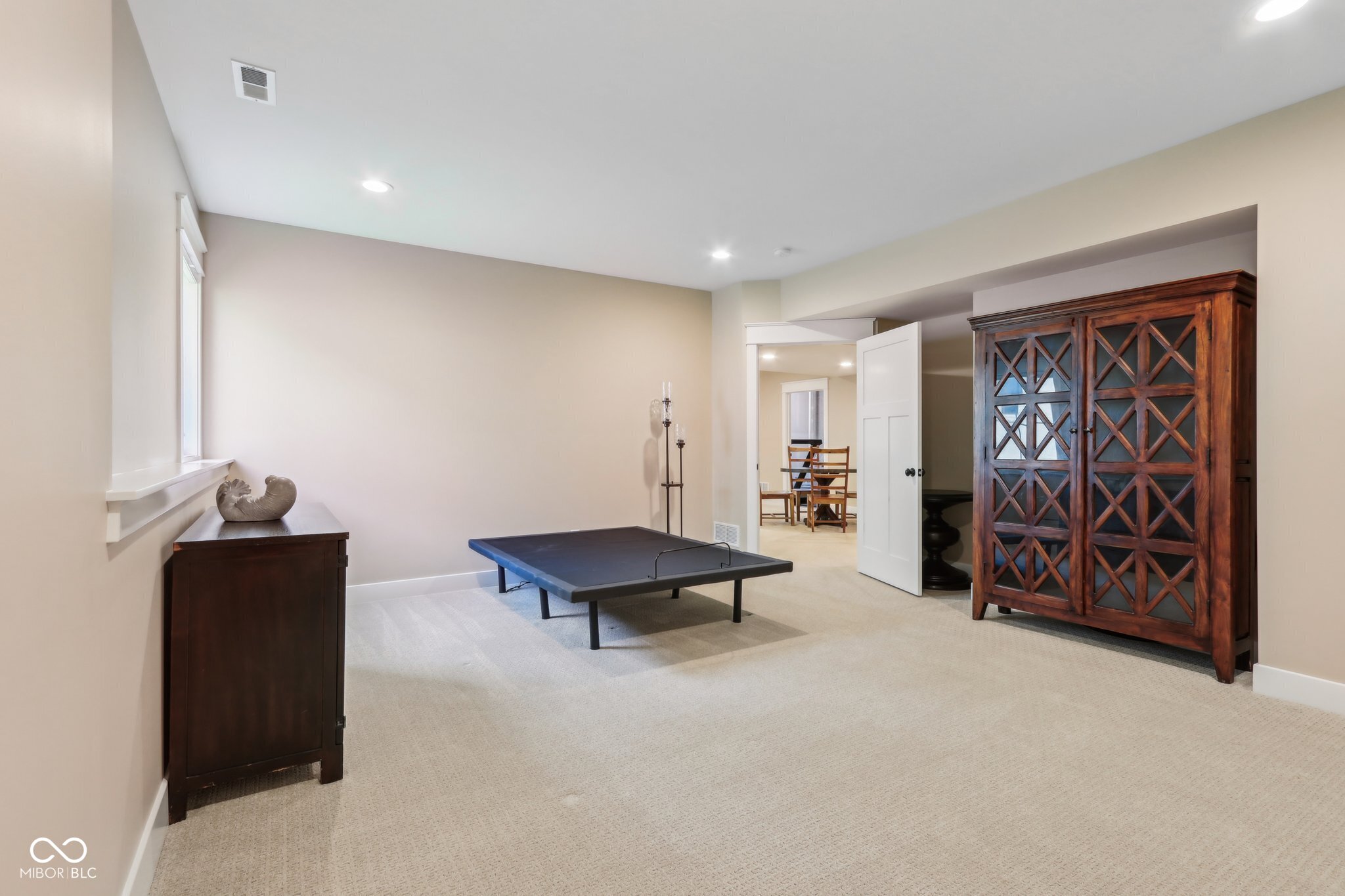 5572 Harness Drive