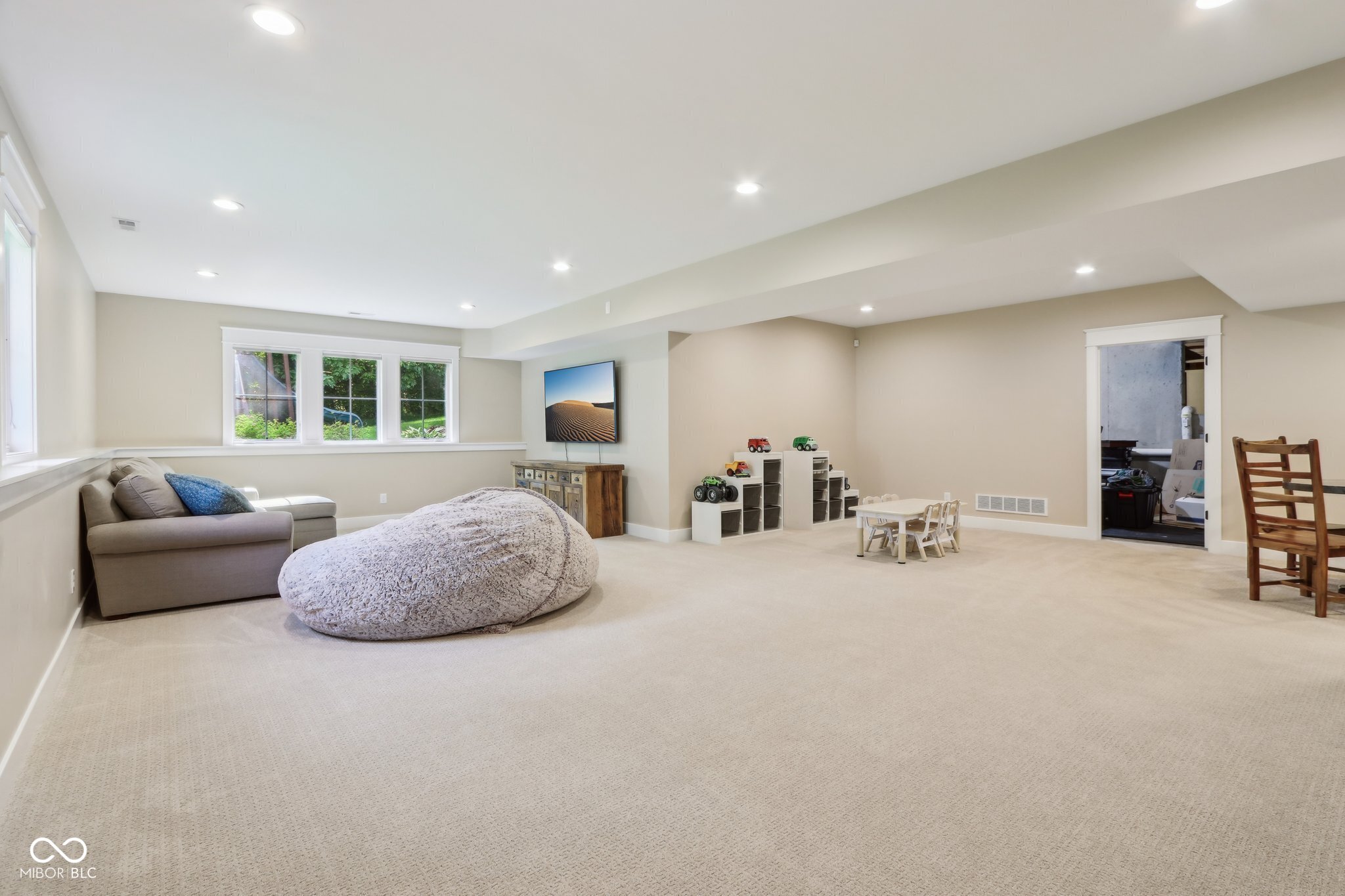 5572 Harness Drive