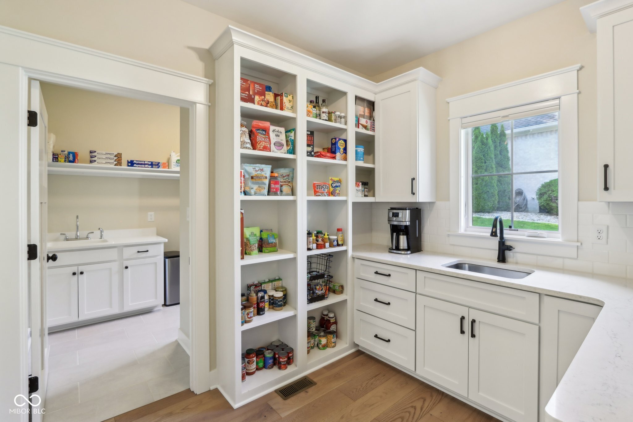 5572 Harness Drive