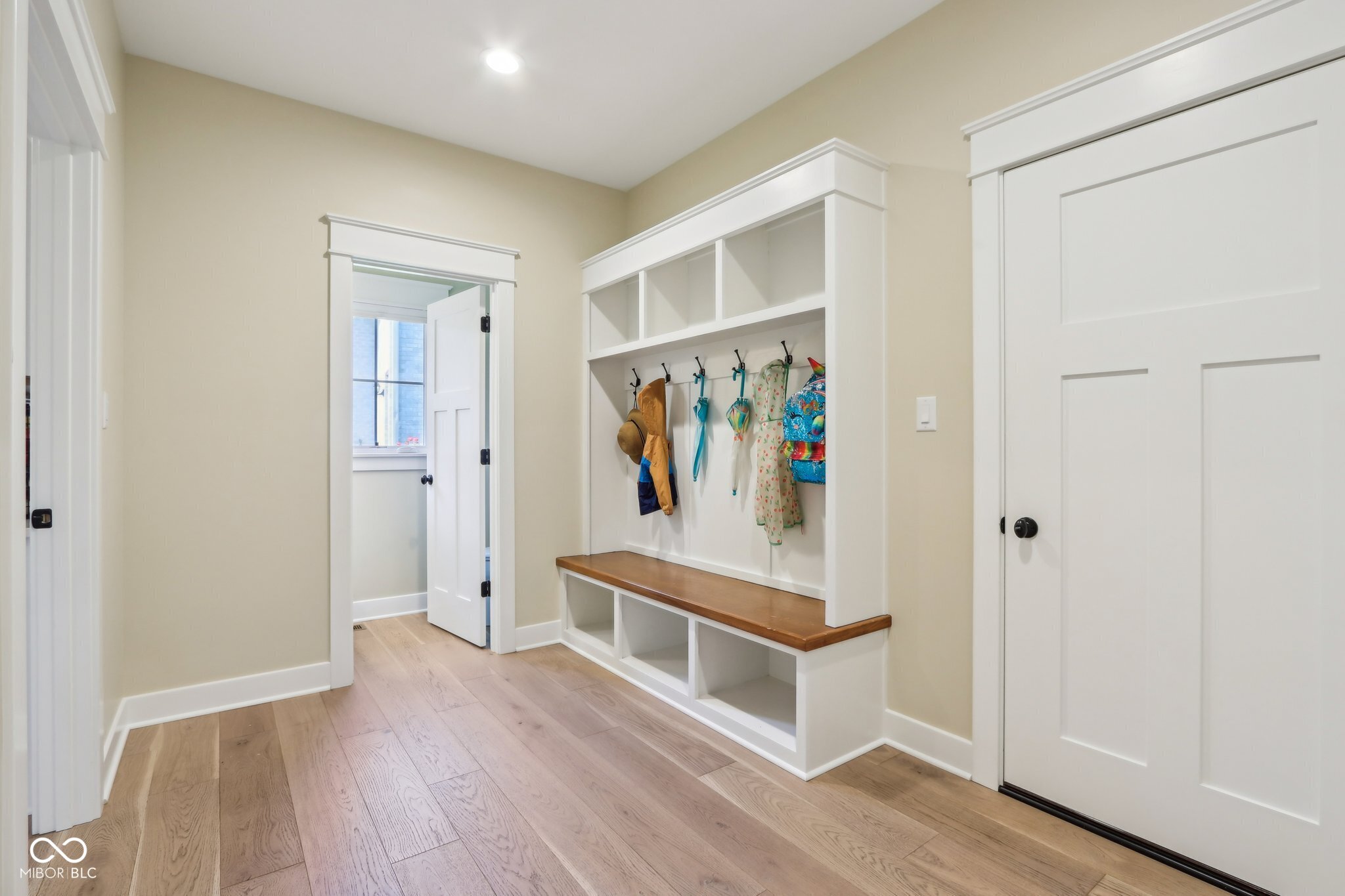 5572 Harness Drive