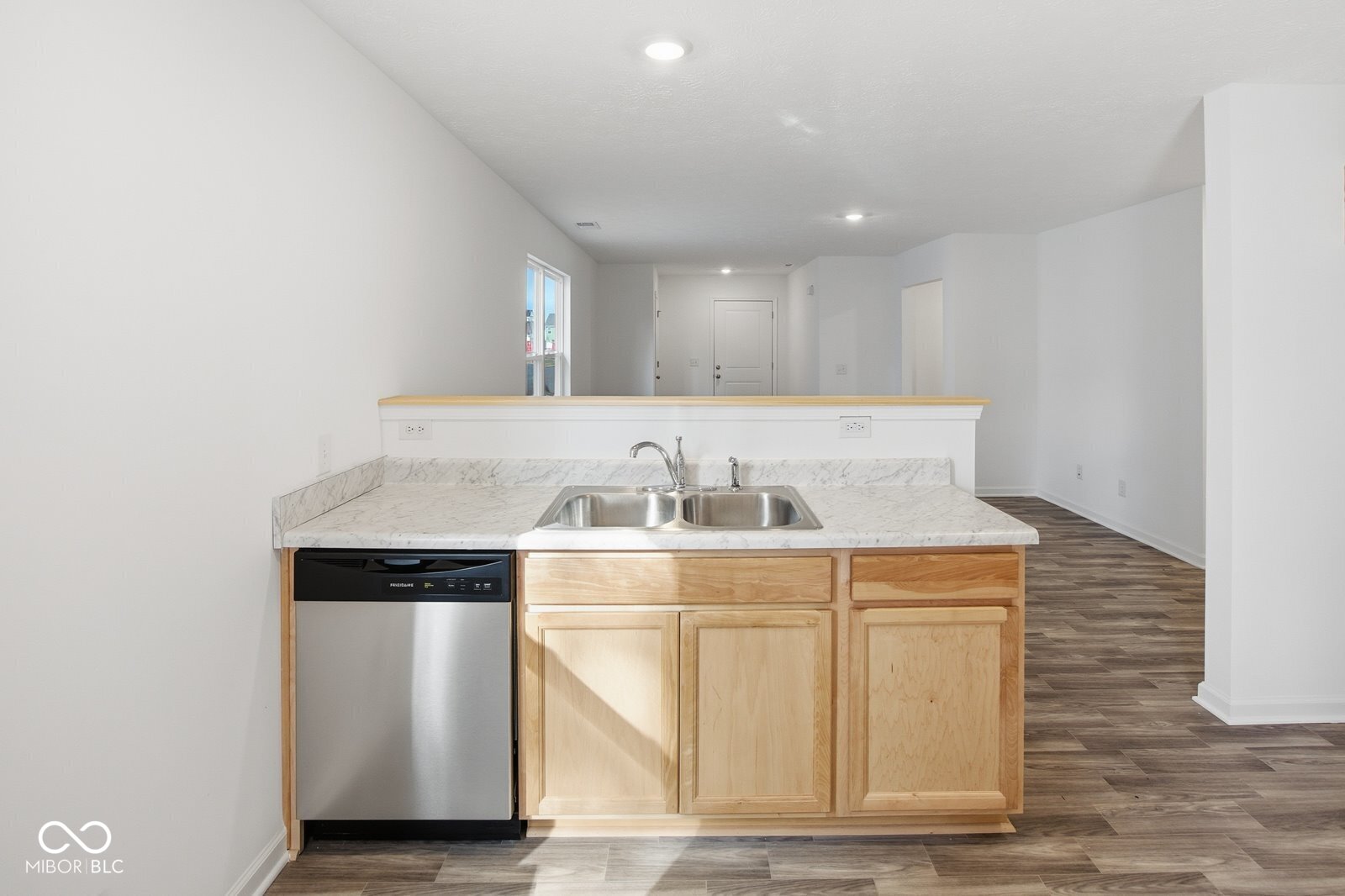 1073 Fuller Lane