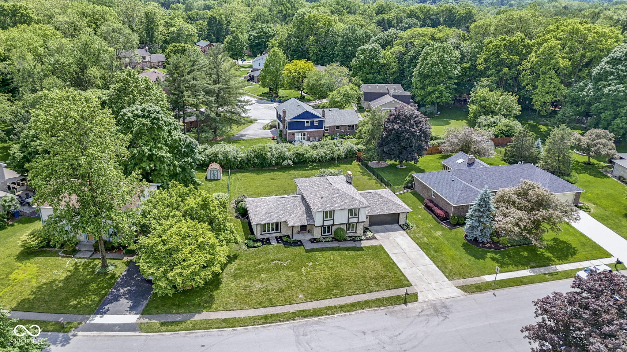 10502 E Lakeshore Drive