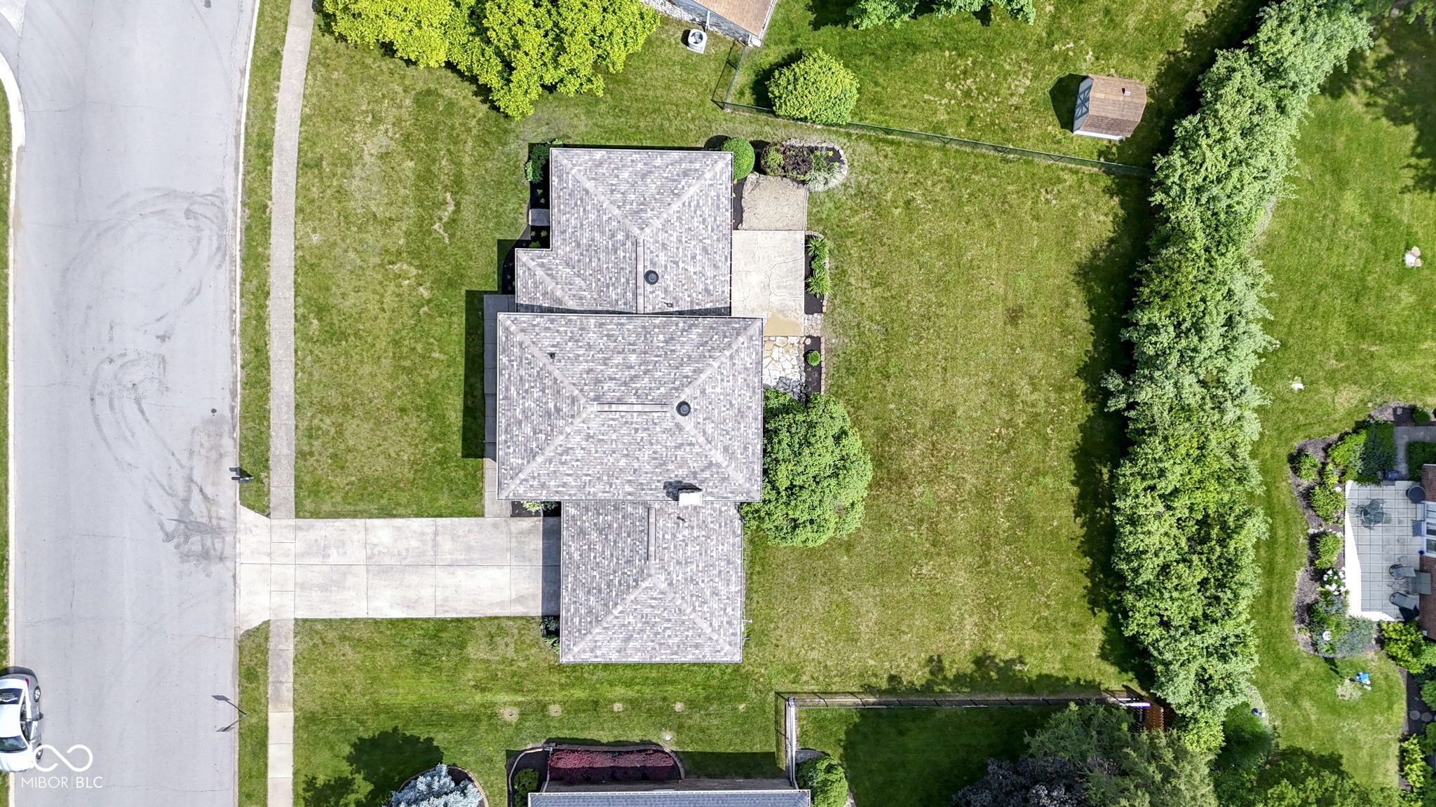 10502 E Lakeshore Drive