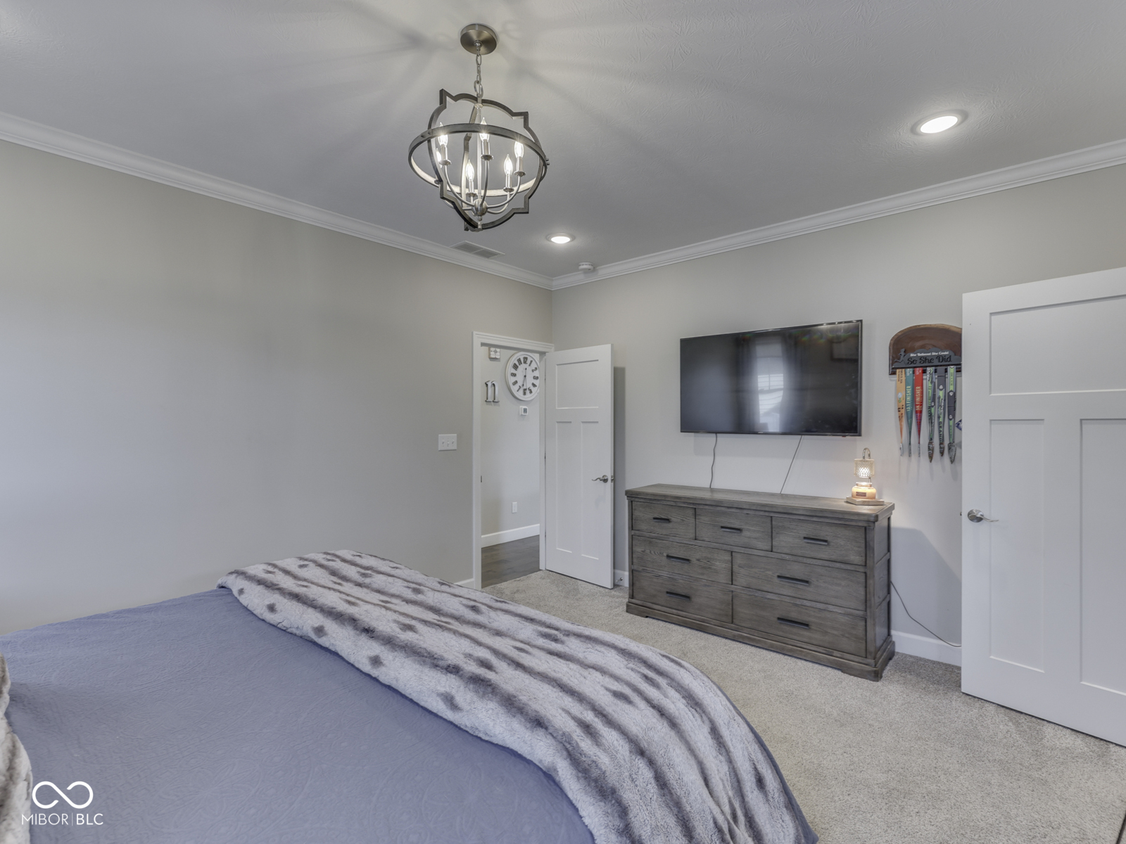 5755 Victory Drive
