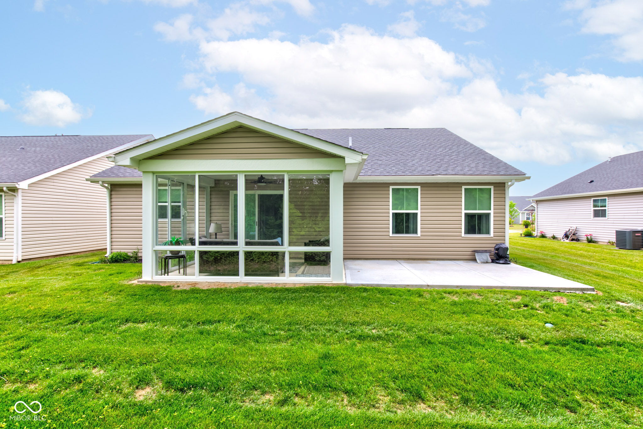 2747 Stonebridge Drive