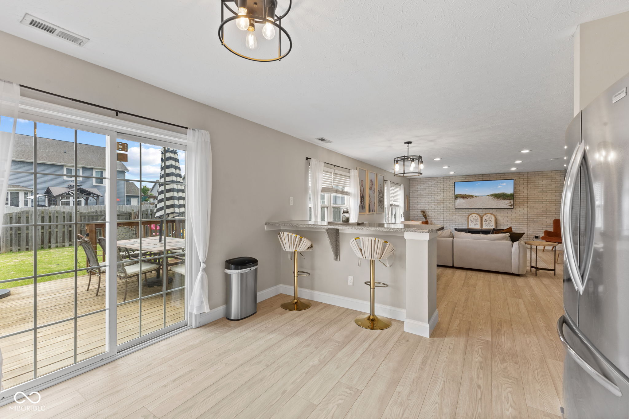 2580 Bluewood Way