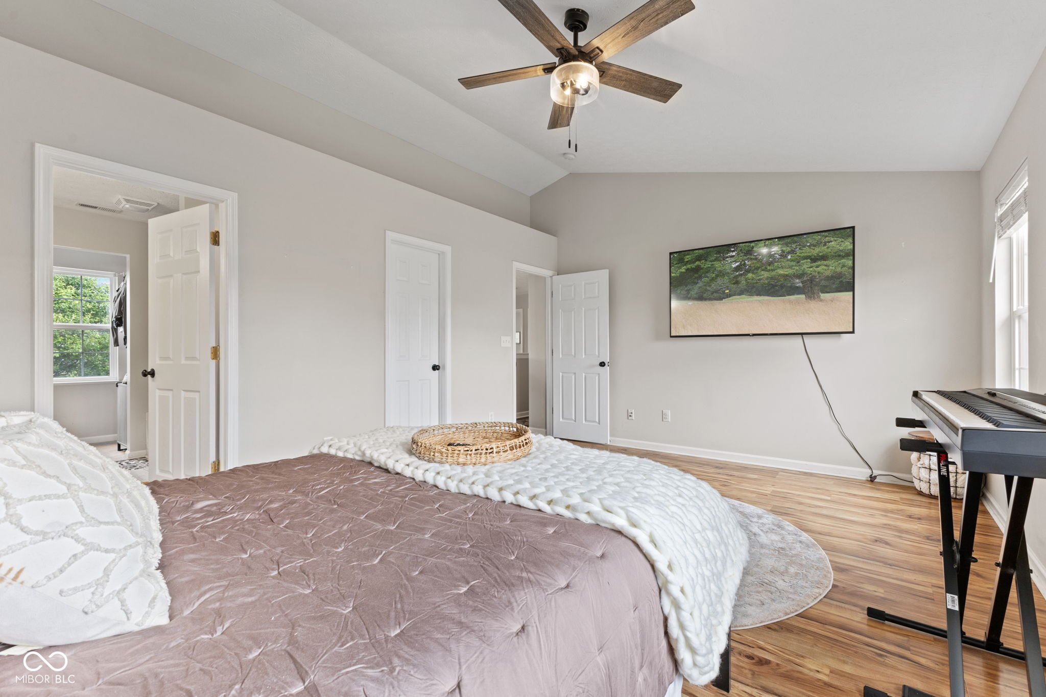 2580 Bluewood Way