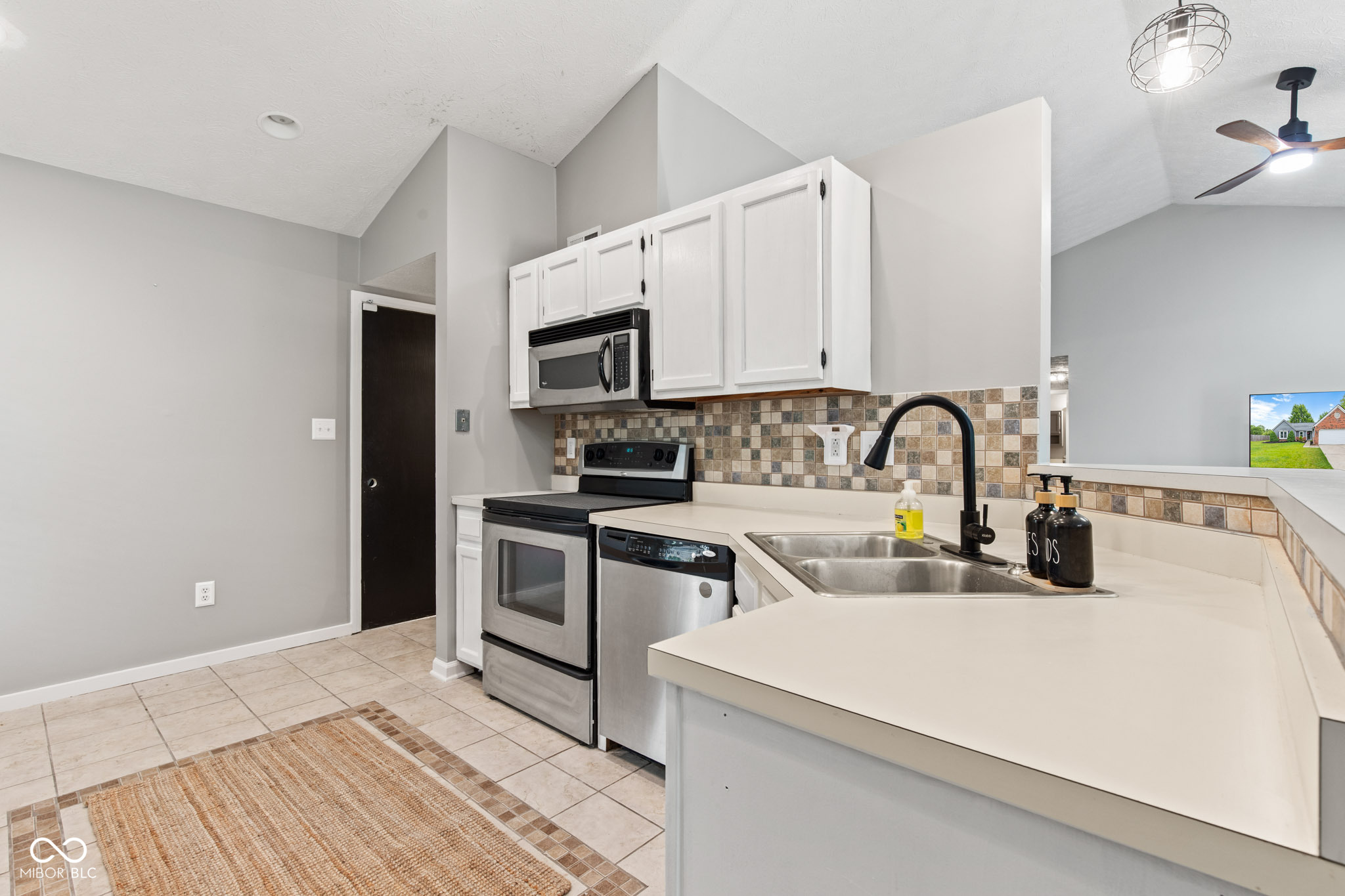 11218 Baycreek Drive