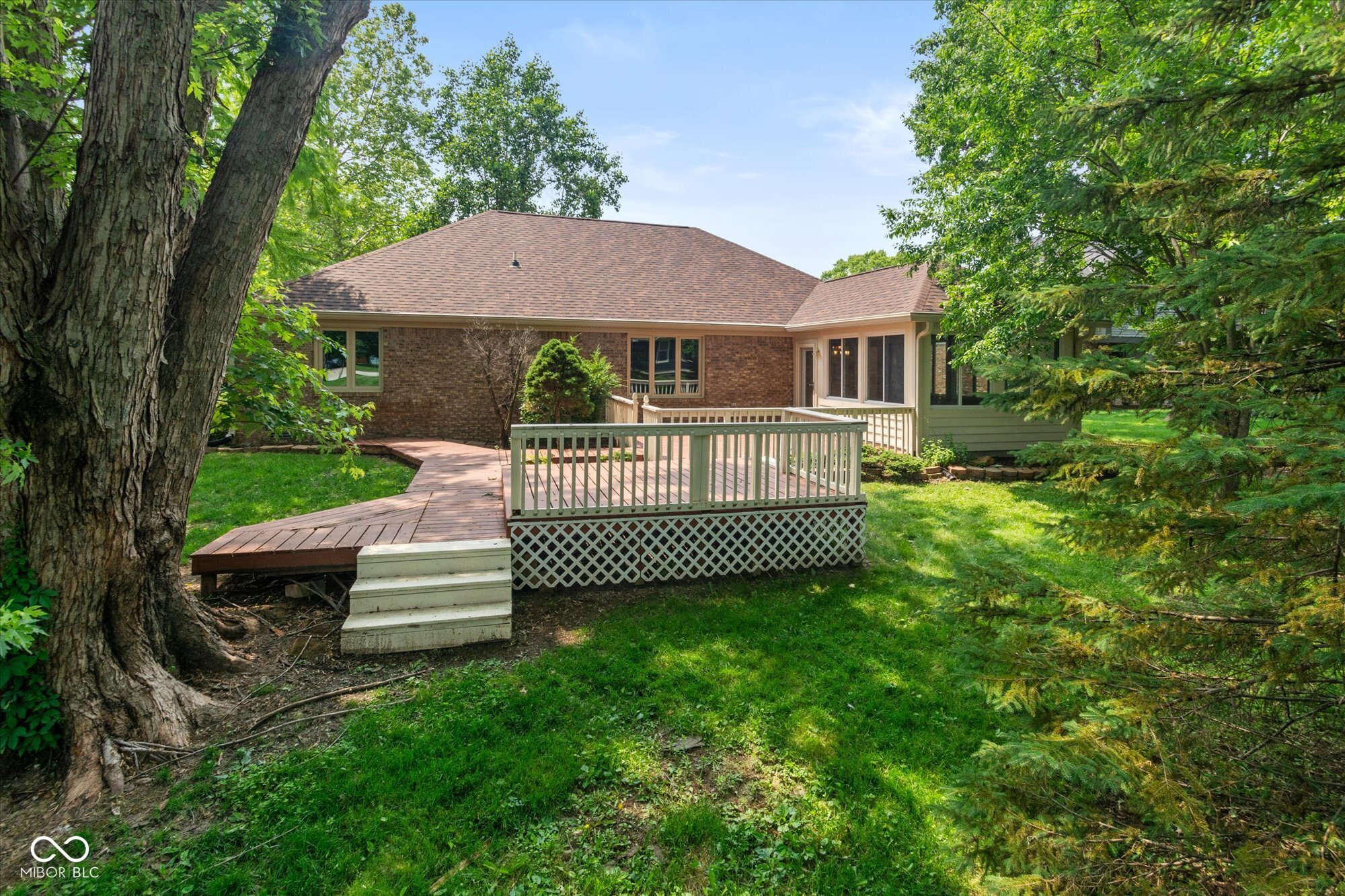 180 Hollowview Drive