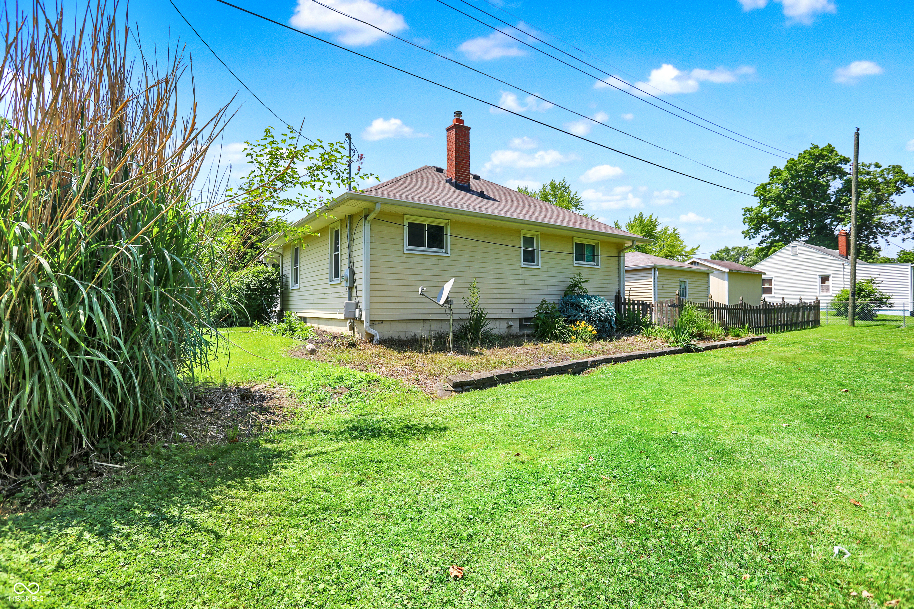 1411 N Kenmore Road