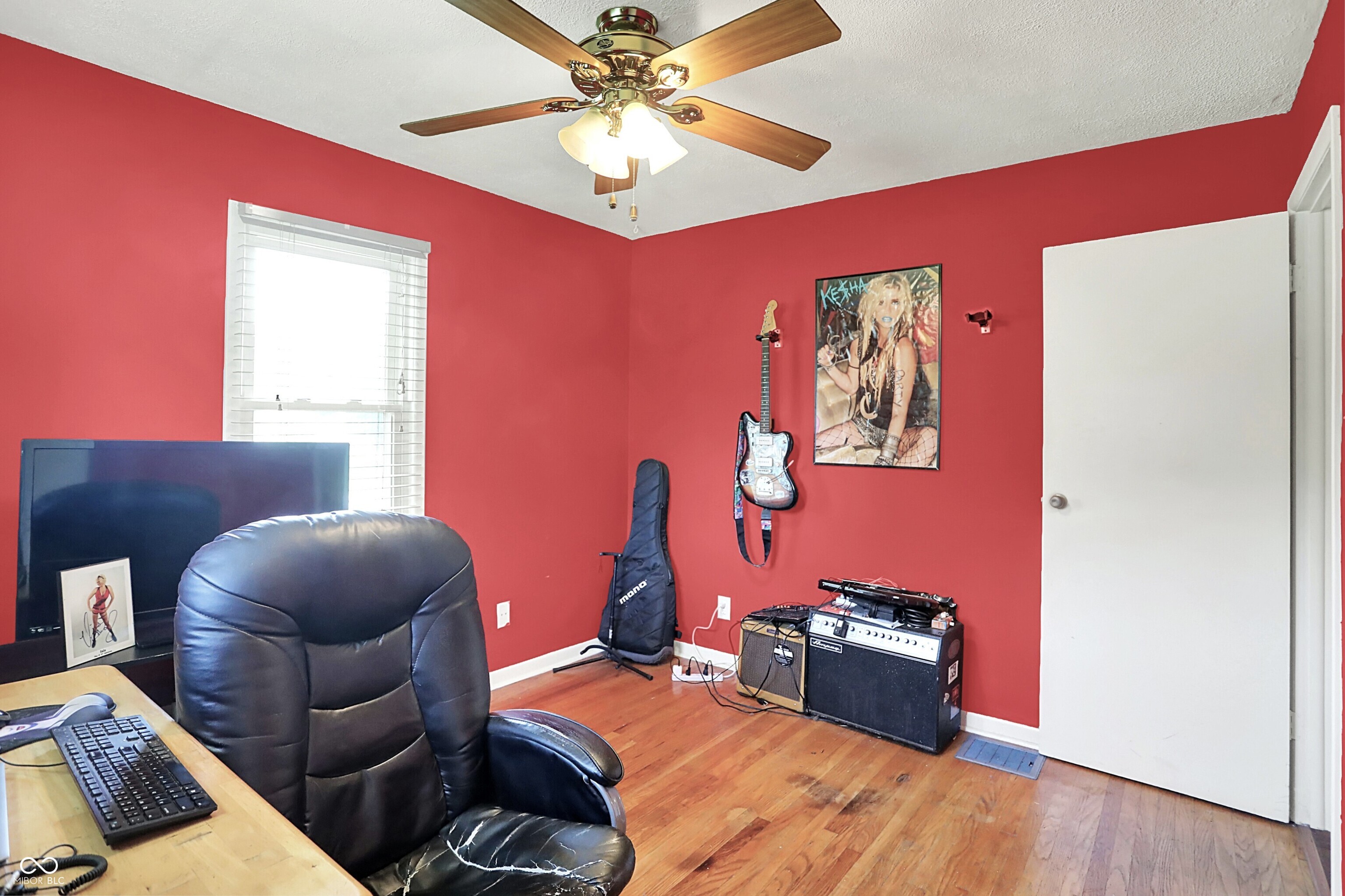 1411 N Kenmore Road
