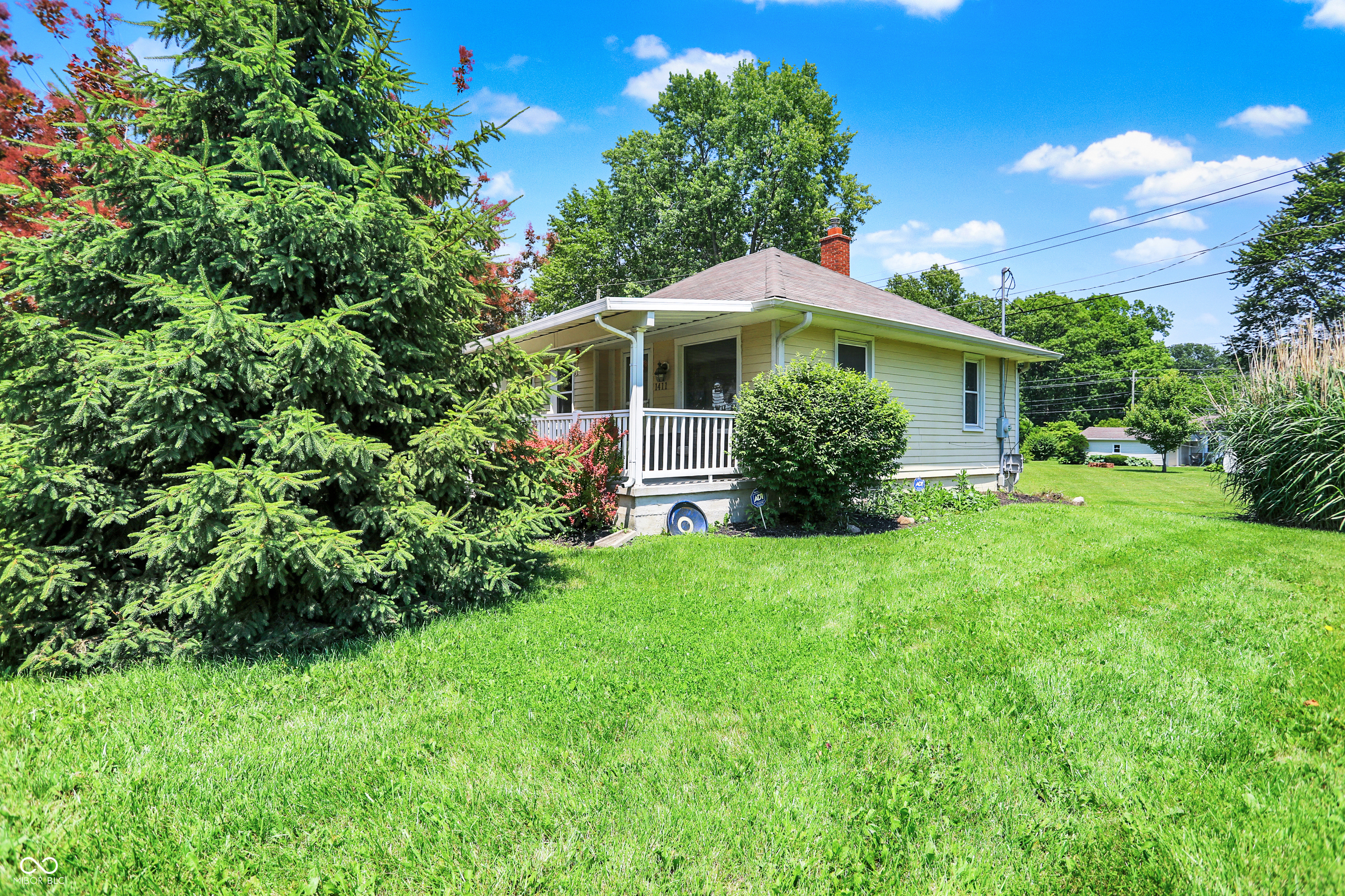 1411 N Kenmore Road