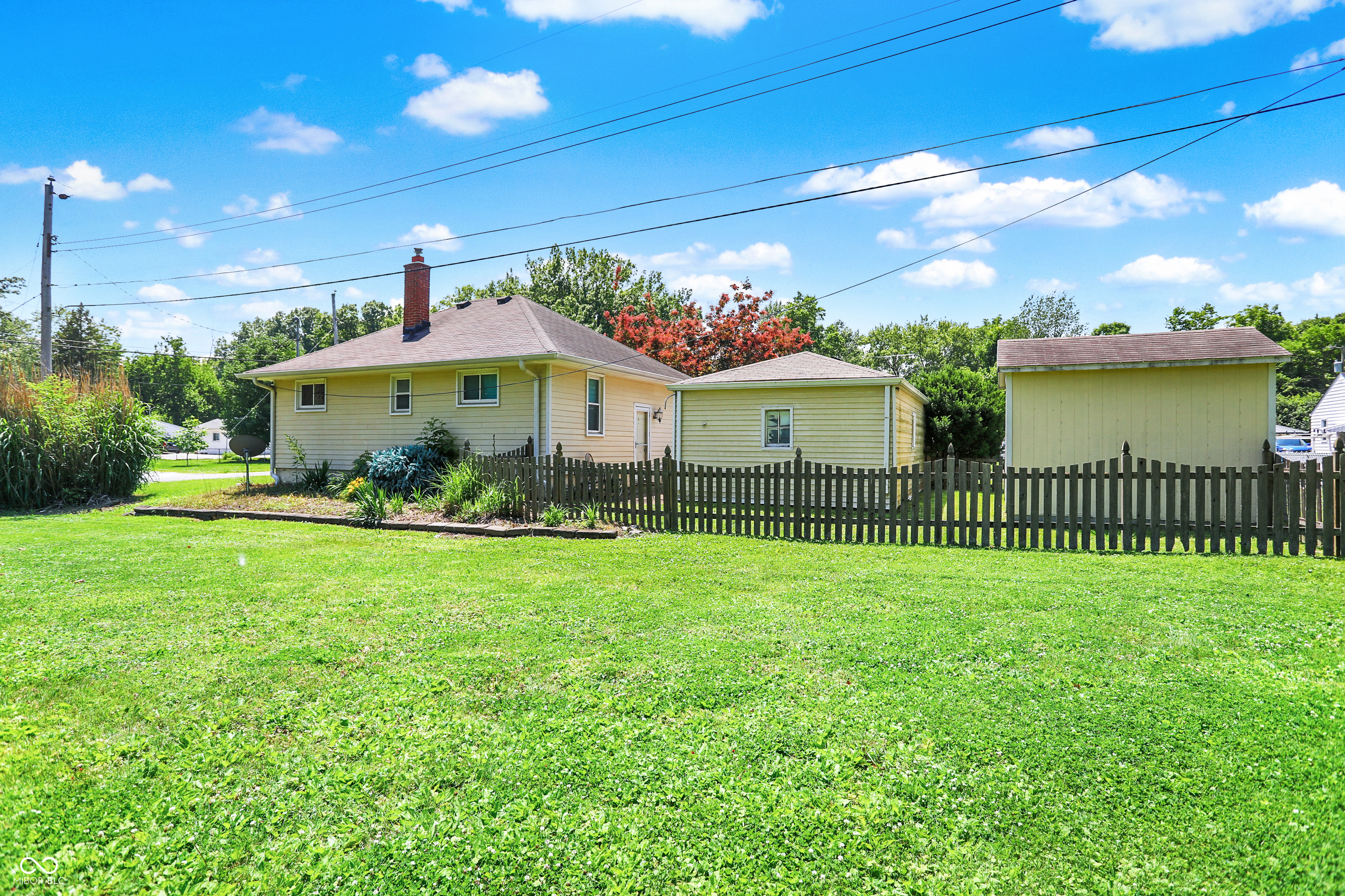 1411 N Kenmore Road