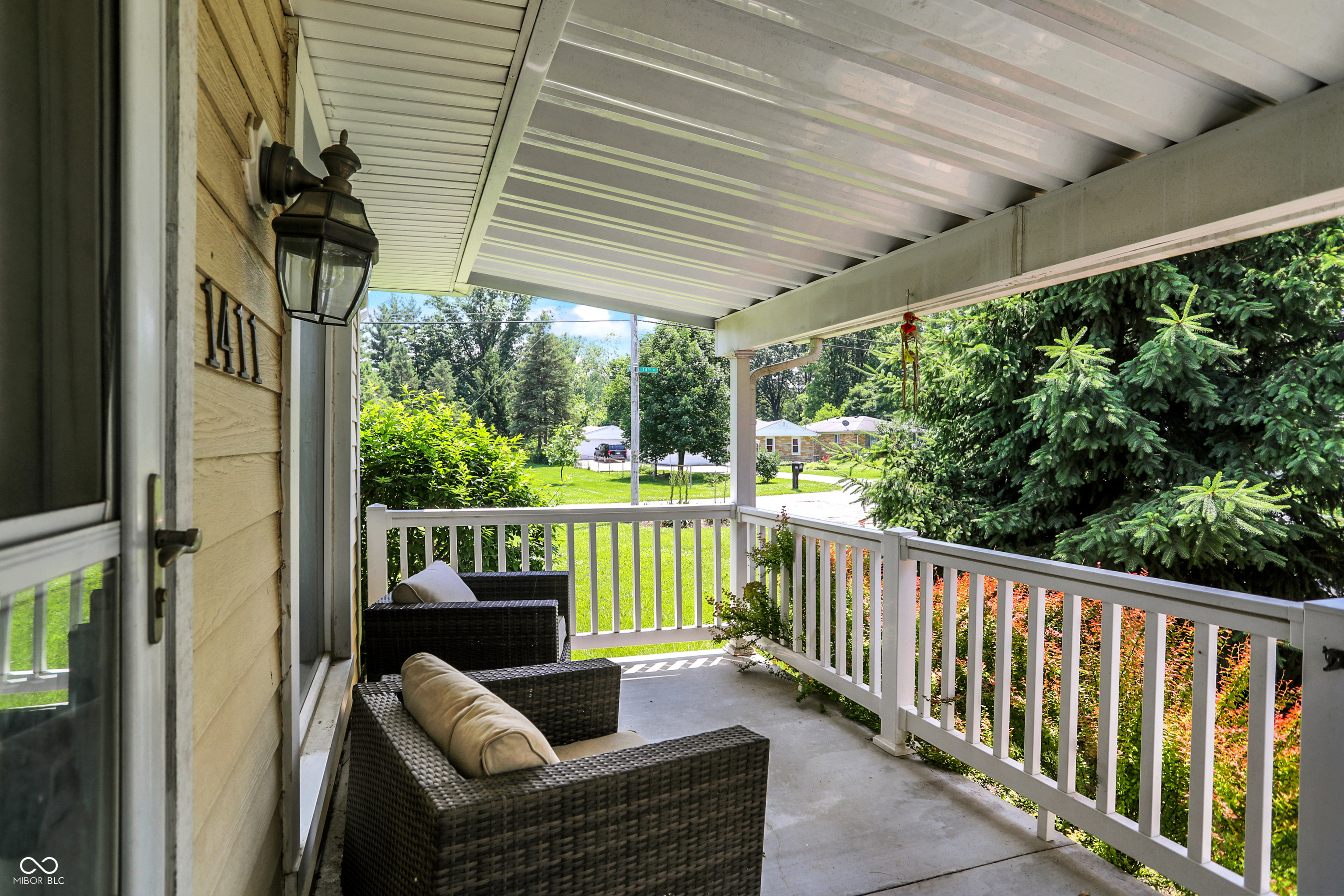 1411 N Kenmore Road