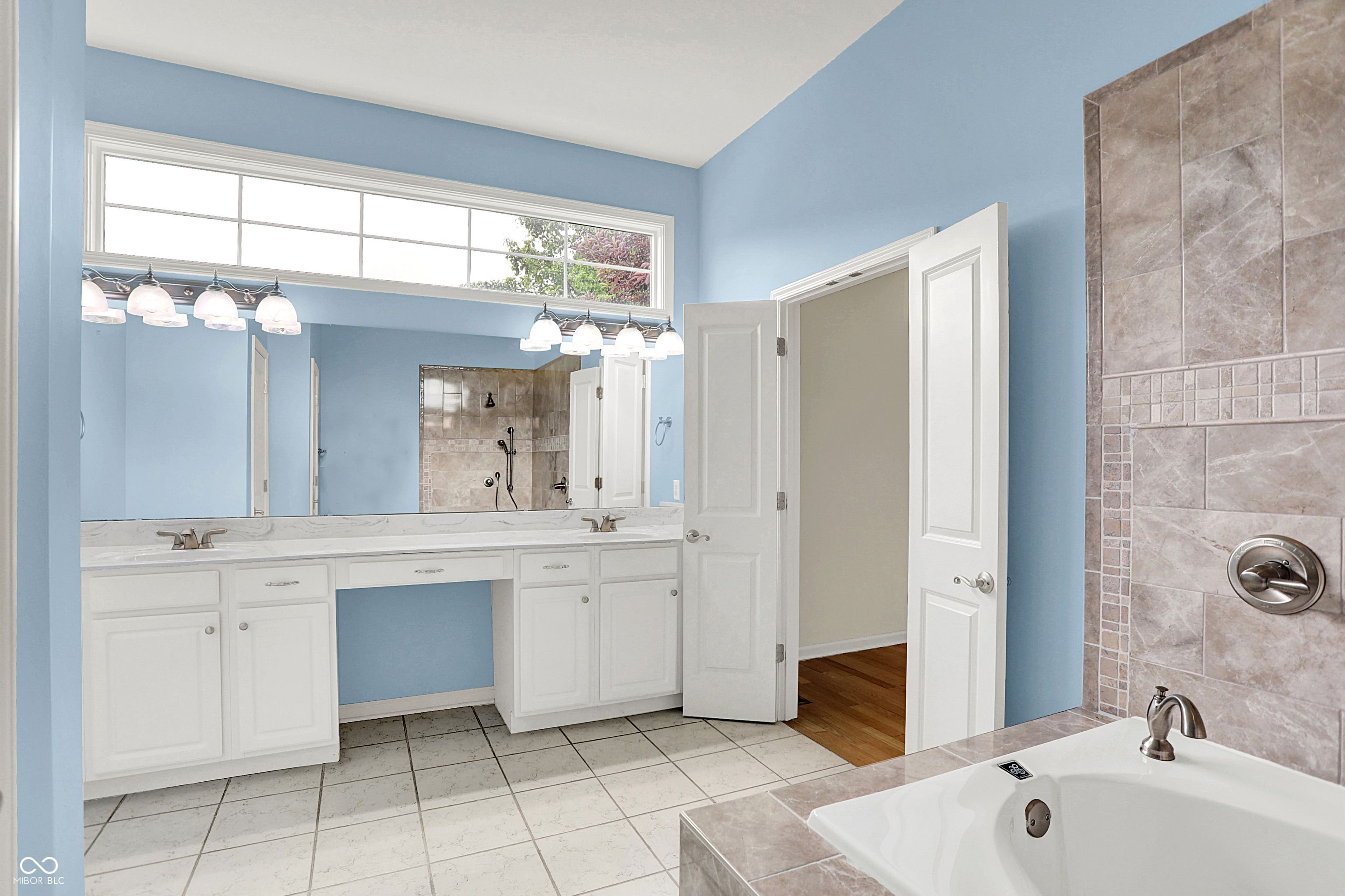 4810 Crystal River Court