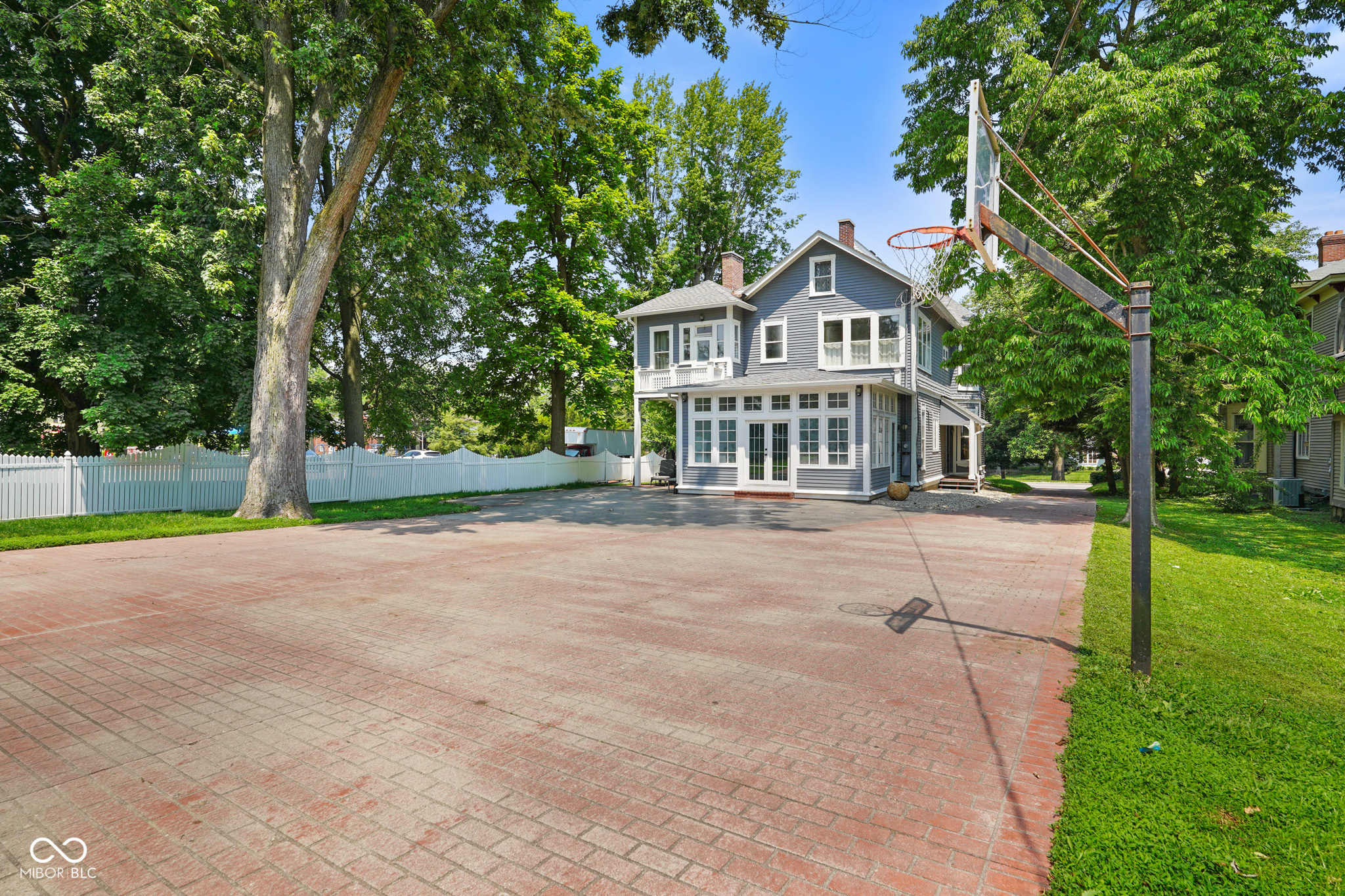 509 E Wabash Avenue