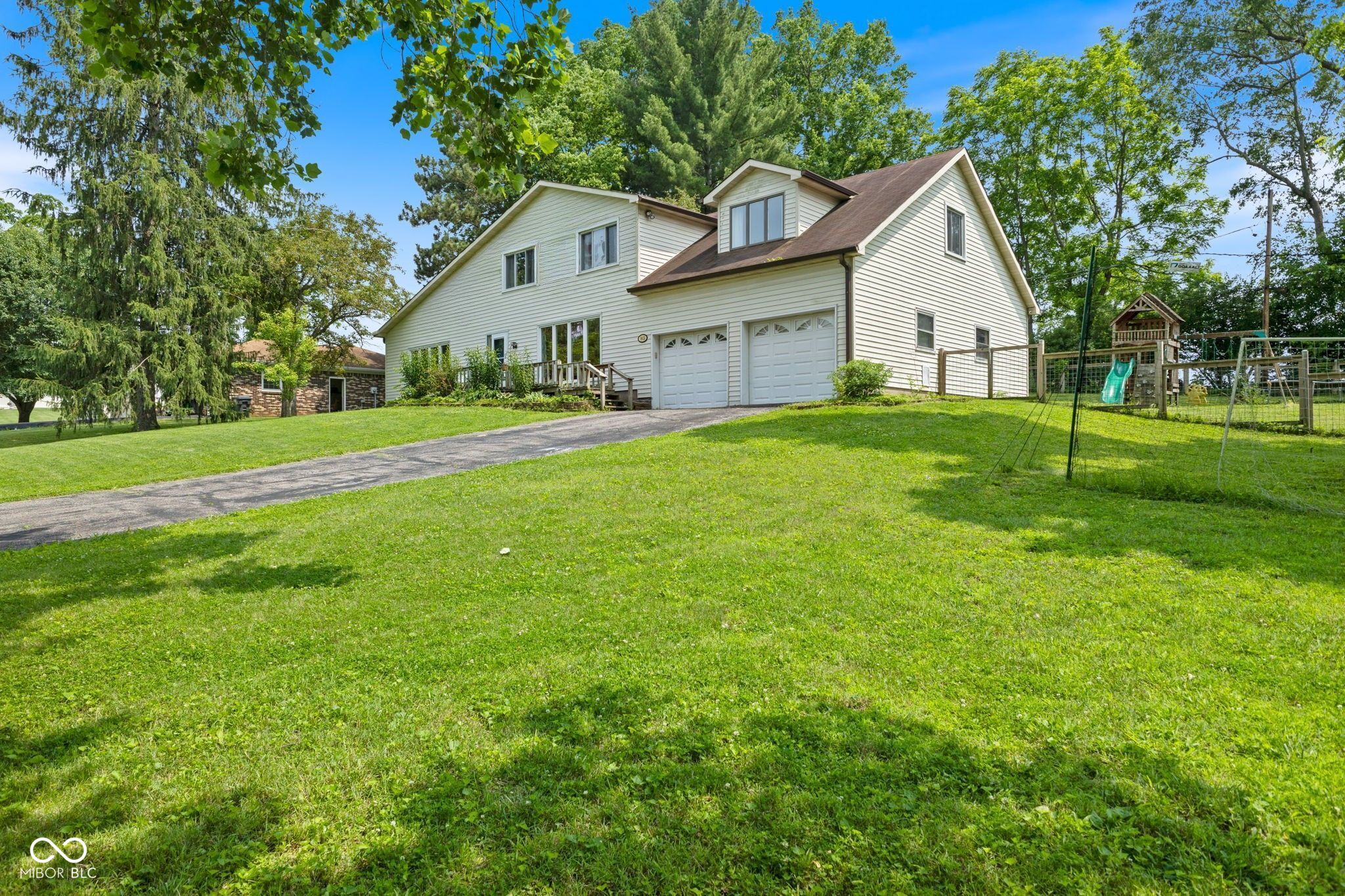 8435 Hilltop Lane