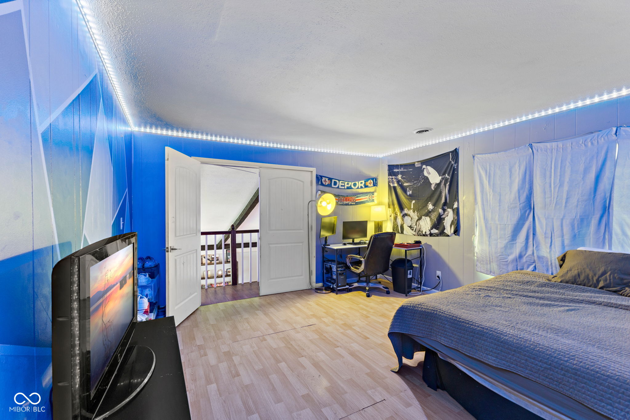 8435 Hilltop Lane
