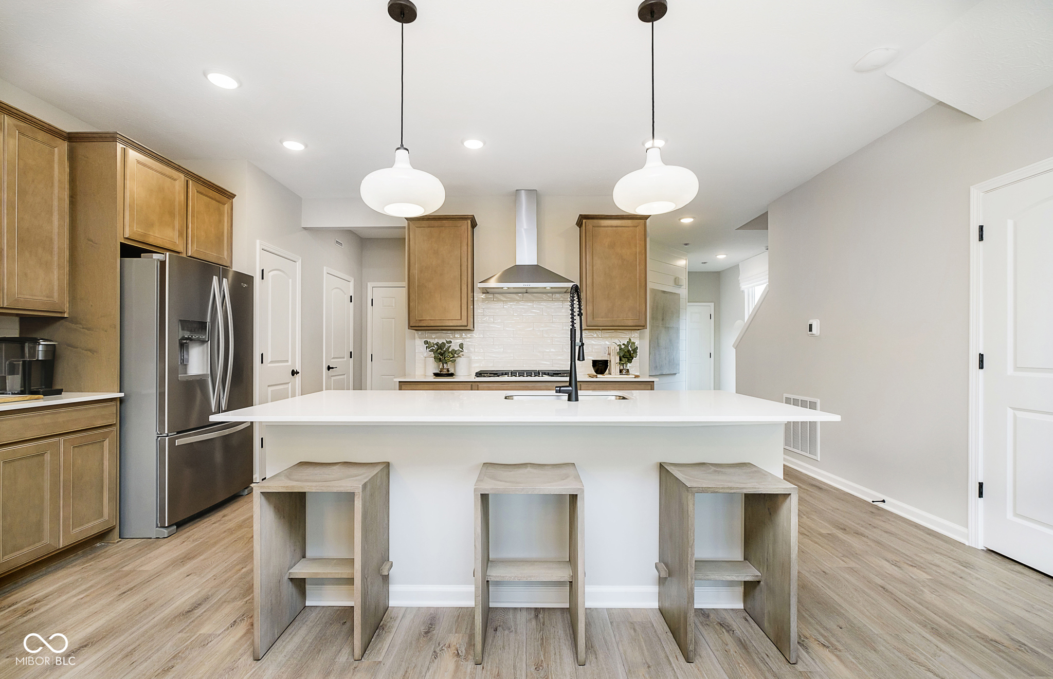 9737 Oleander Drive