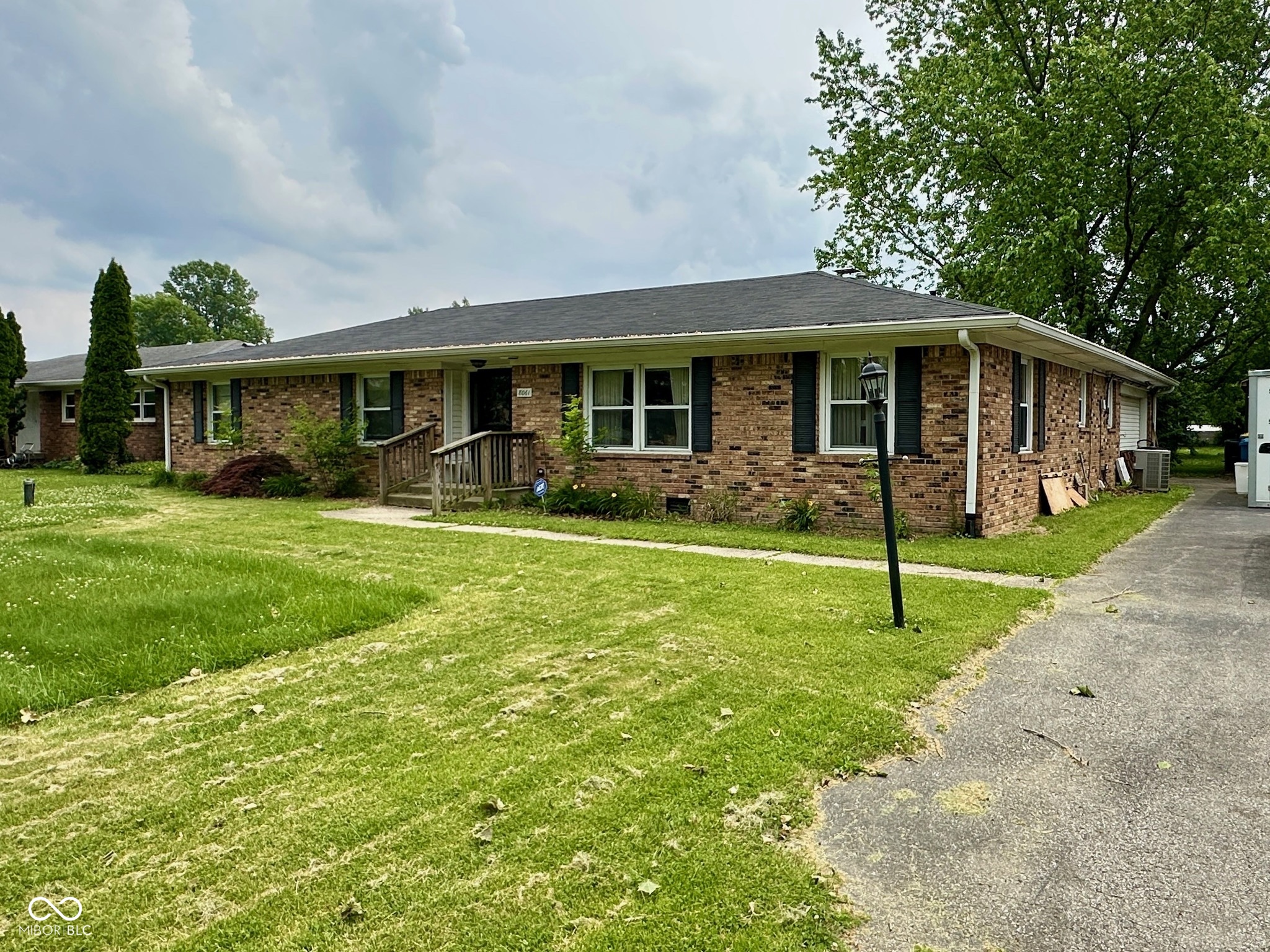 8061 Sycamore Springs Trail