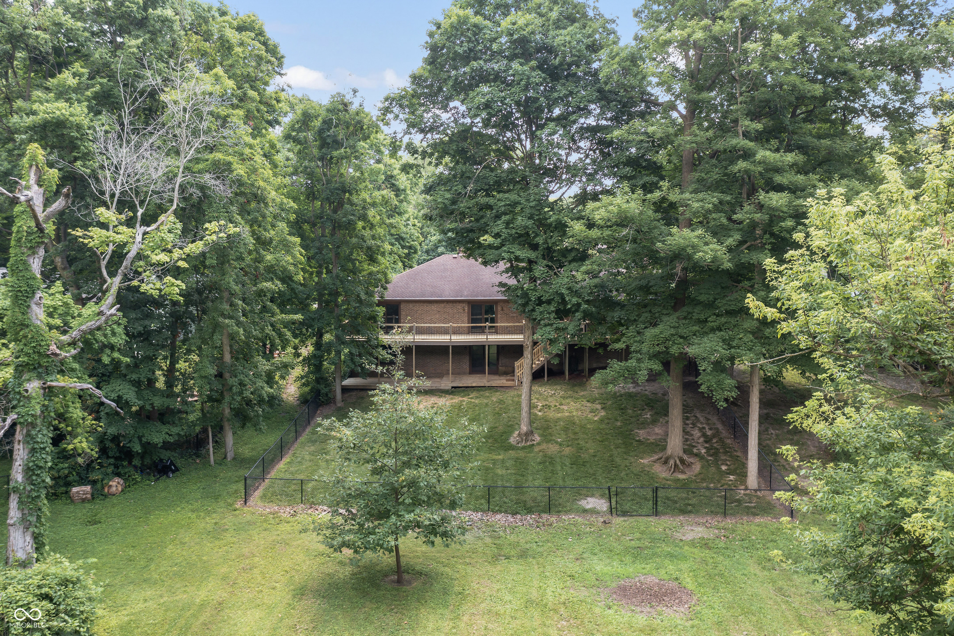 604 Oak Blvd W Drive