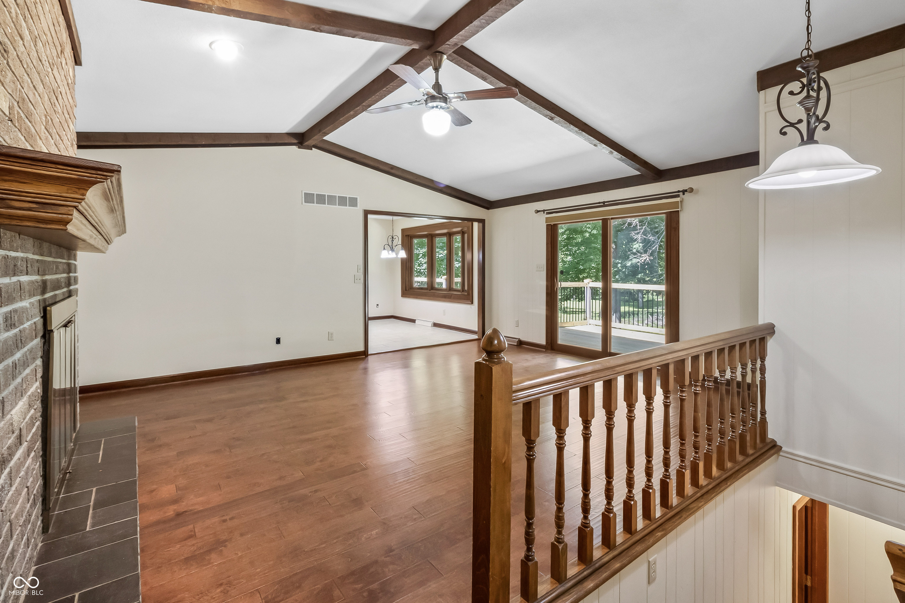 604 Oak Blvd W Drive