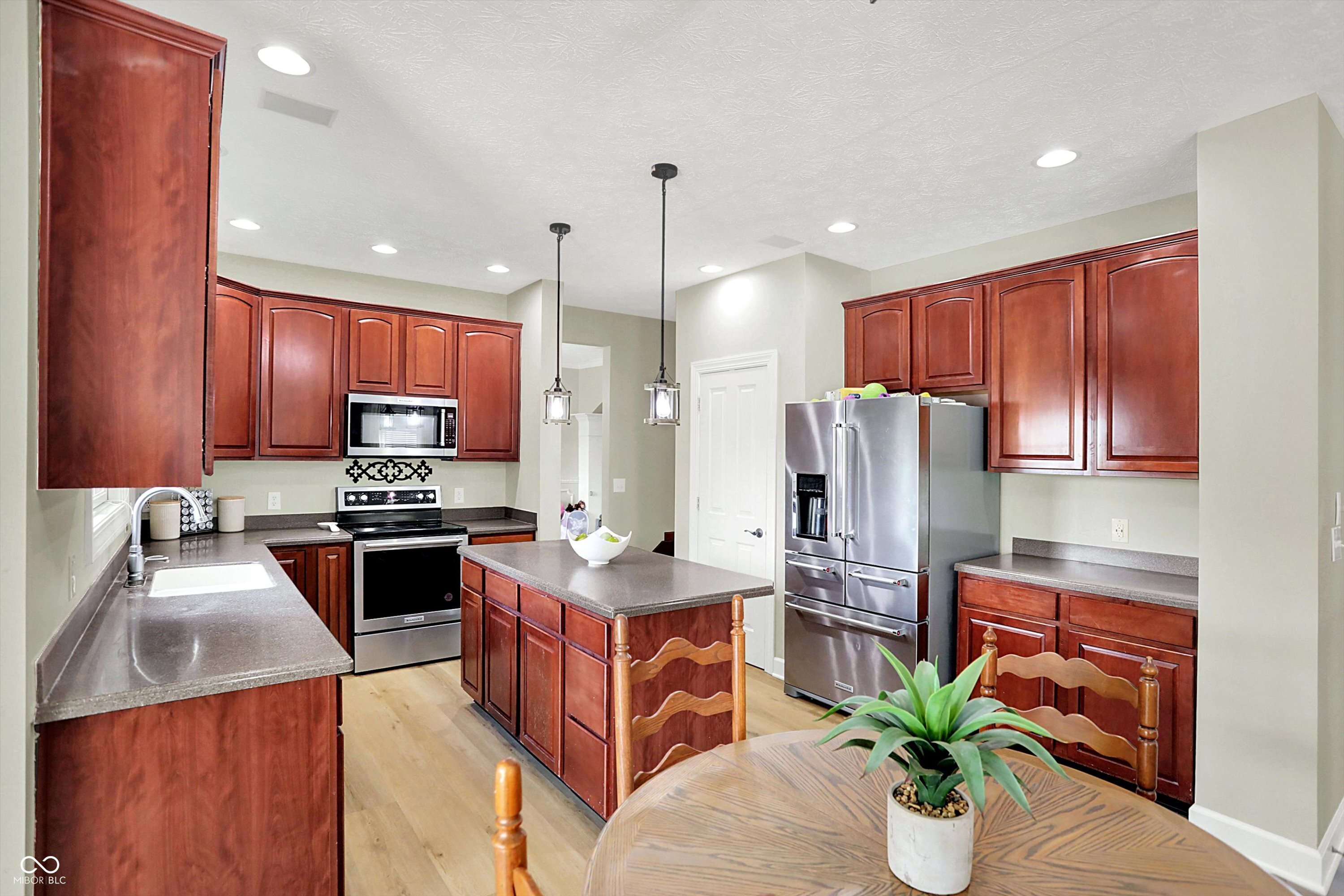 4279 Redwood Court