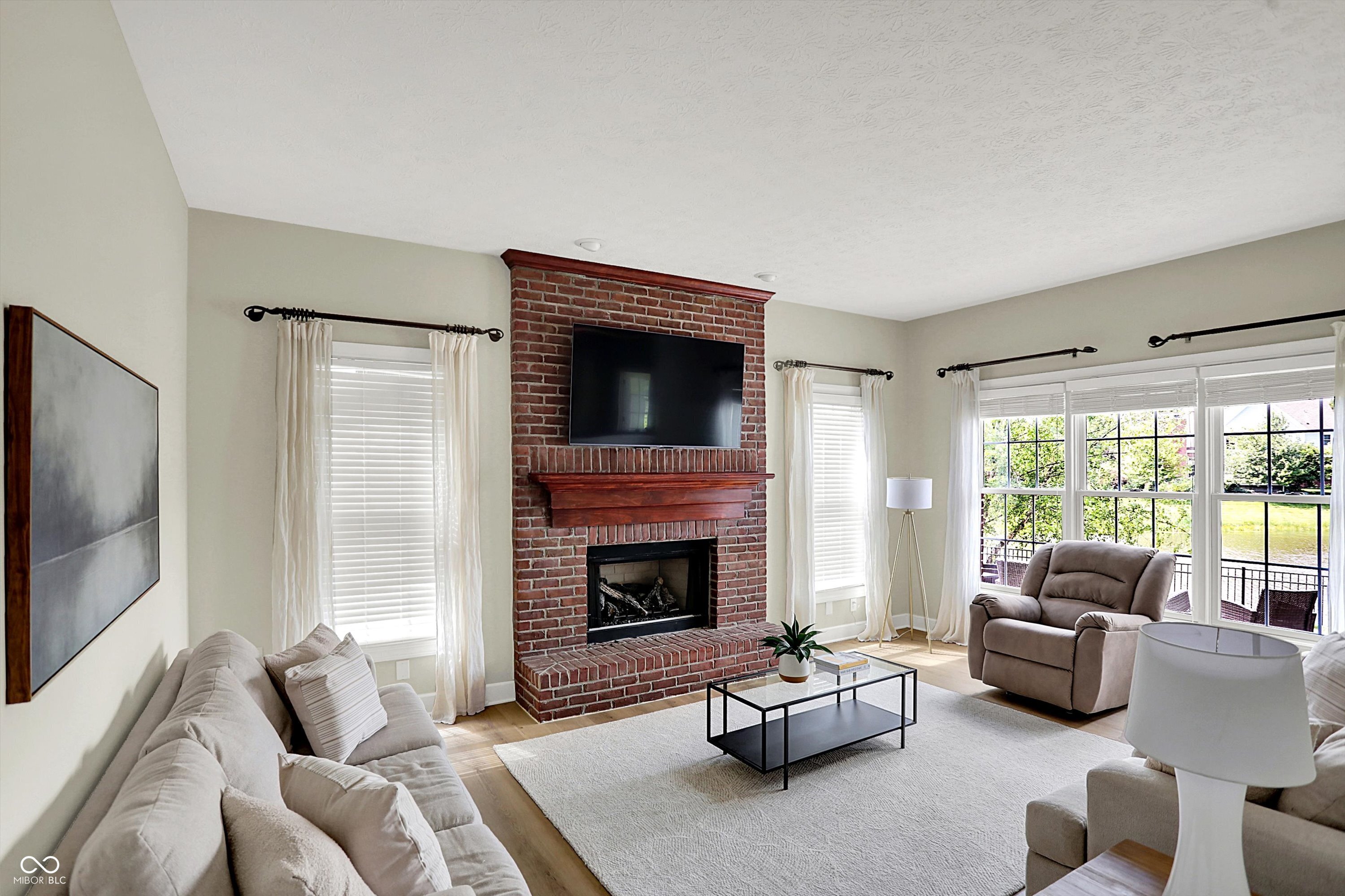4279 Redwood Court
