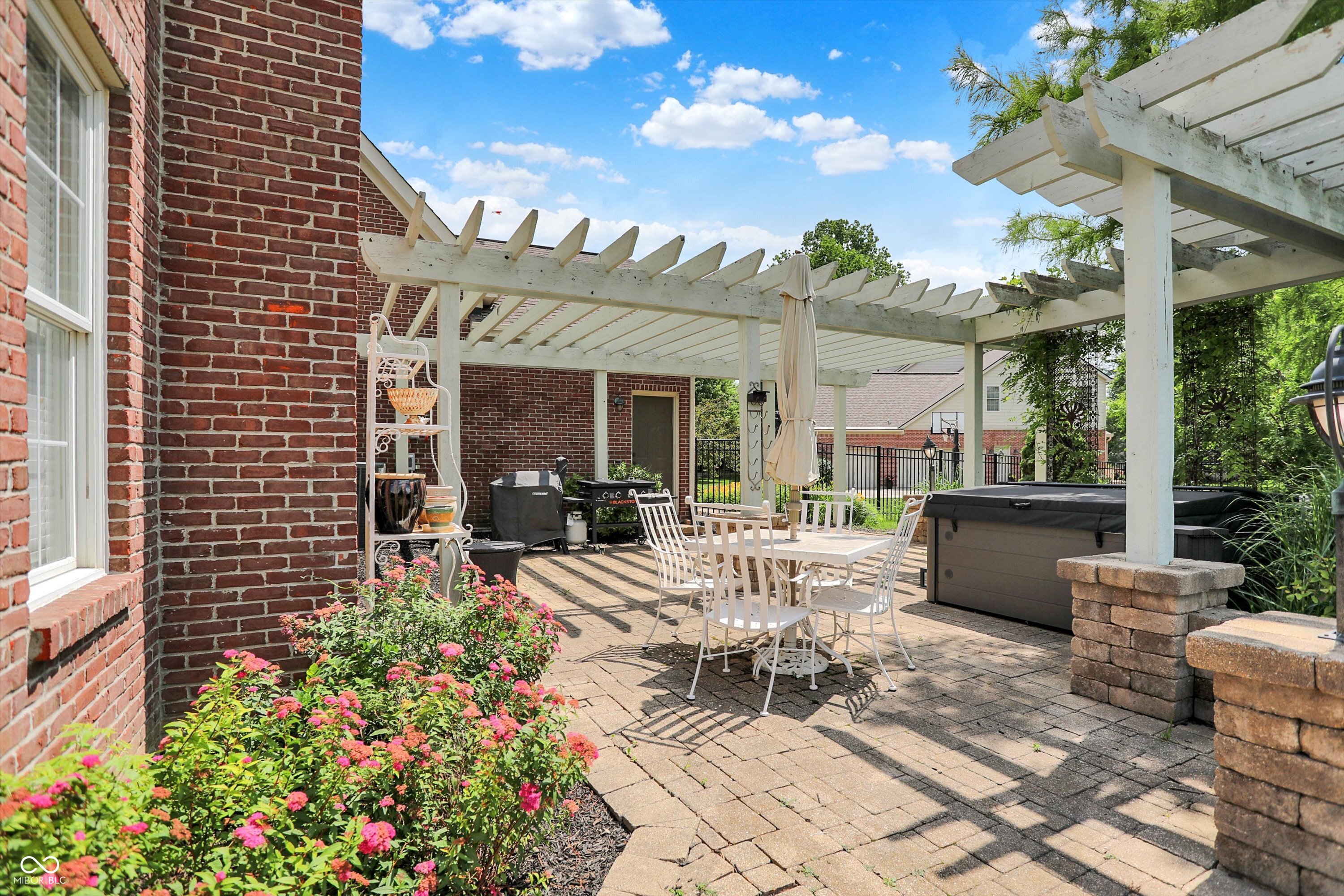 4279 Redwood Court