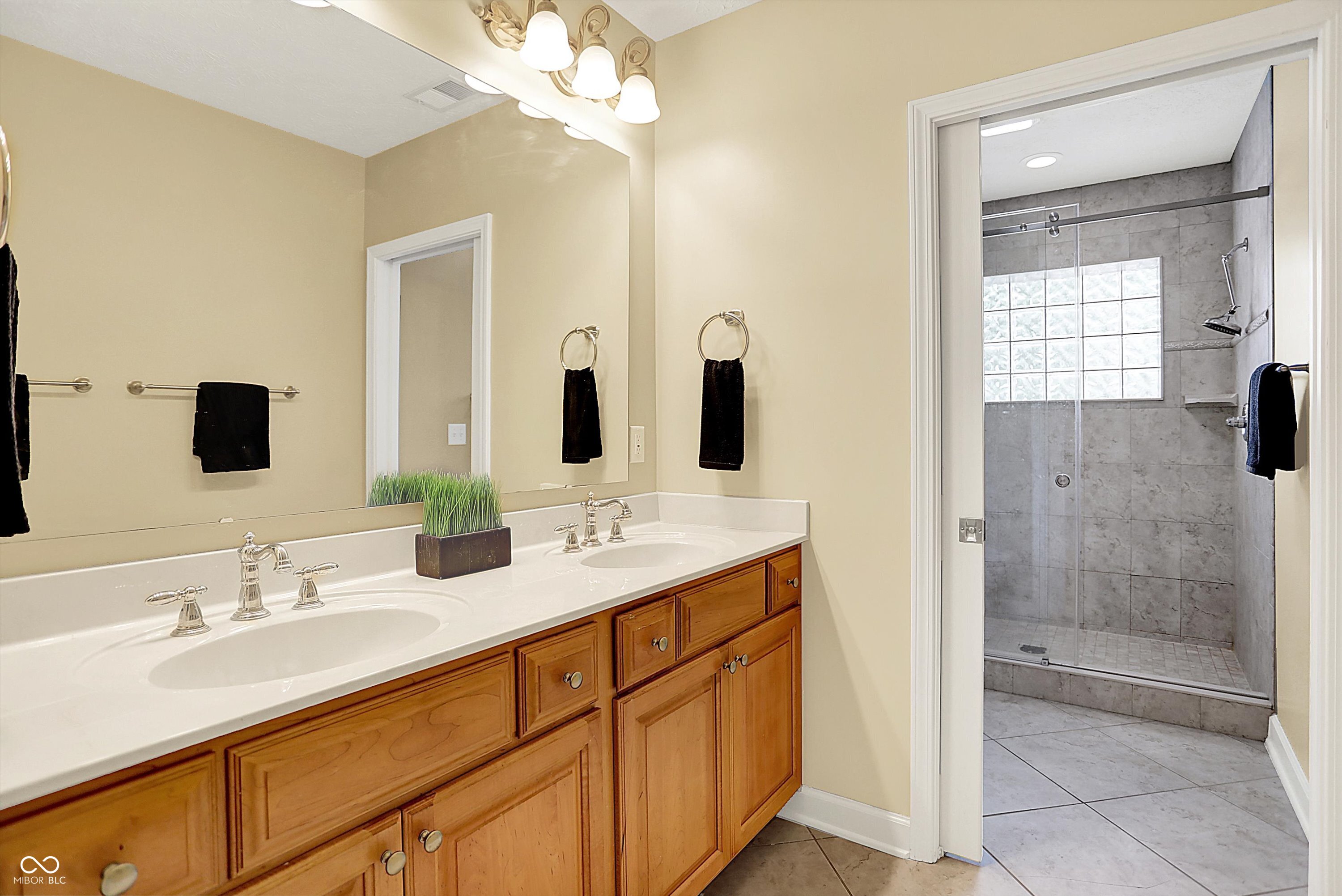 6640 Page Boulevard Unit: 101