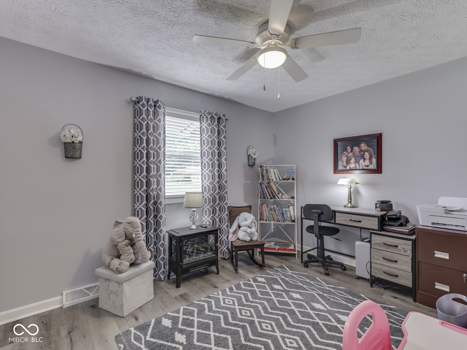 784 S Restin Road
