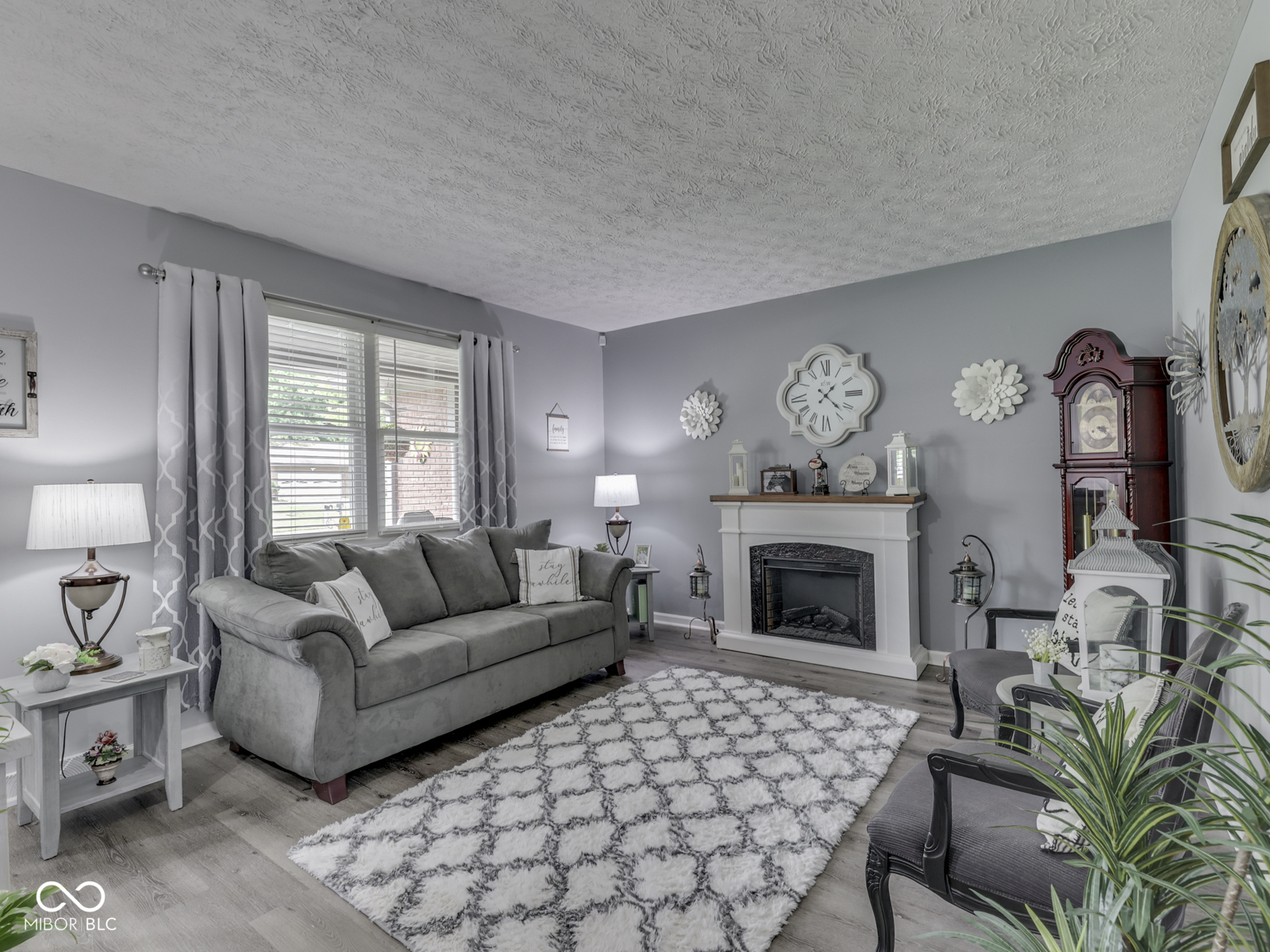 784 S Restin Road