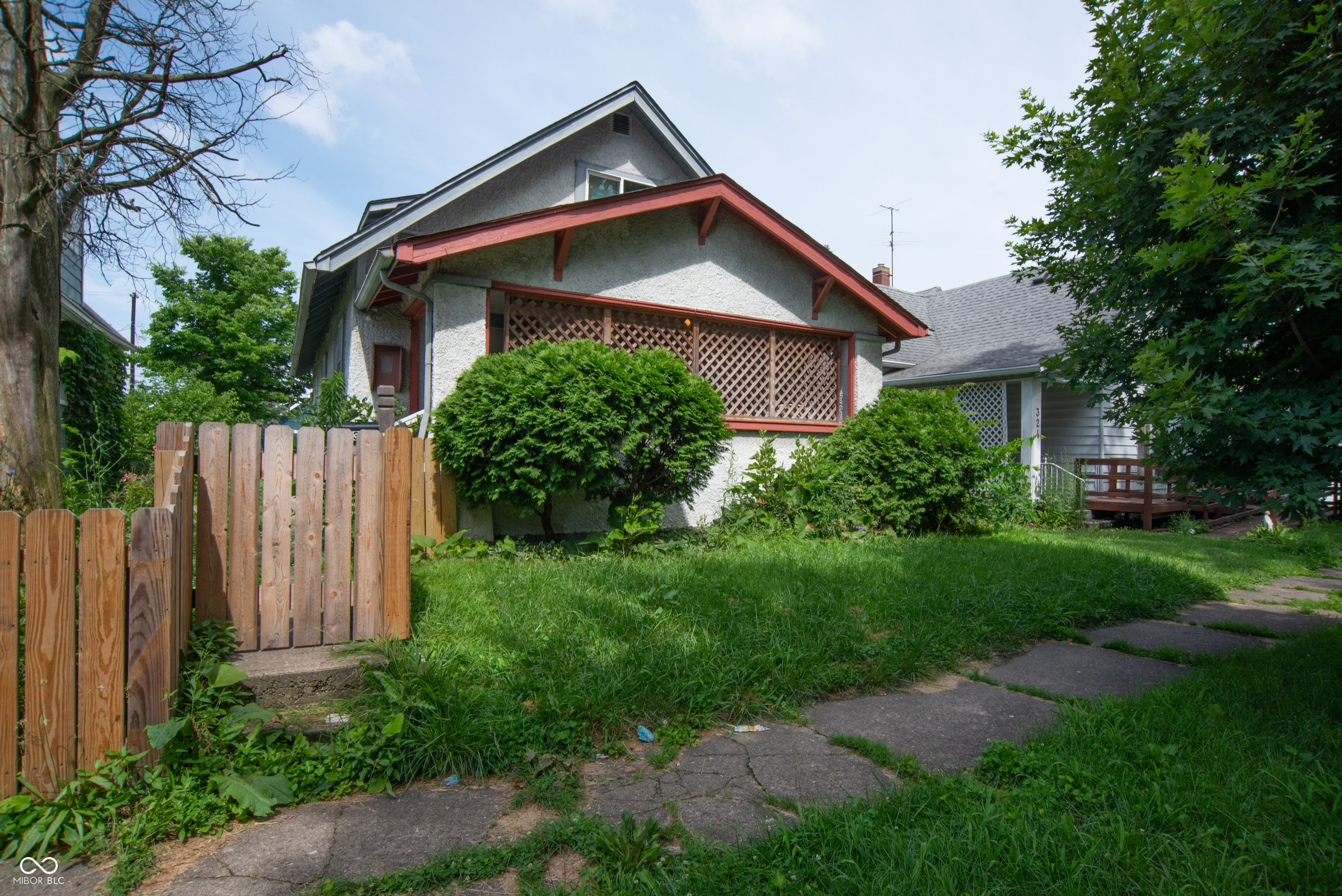 320 N Colorado Avenue