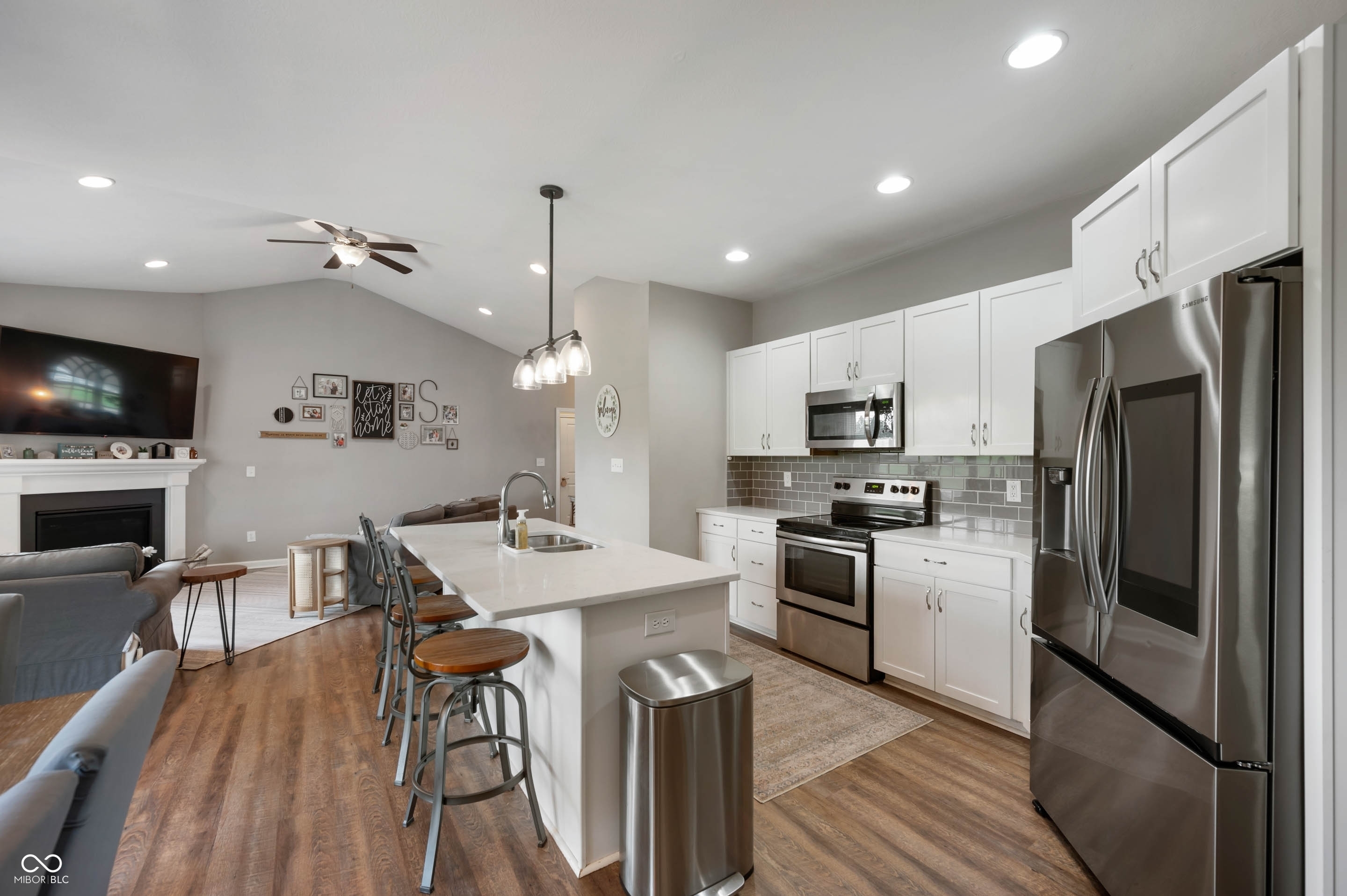 6420 Colt Lane