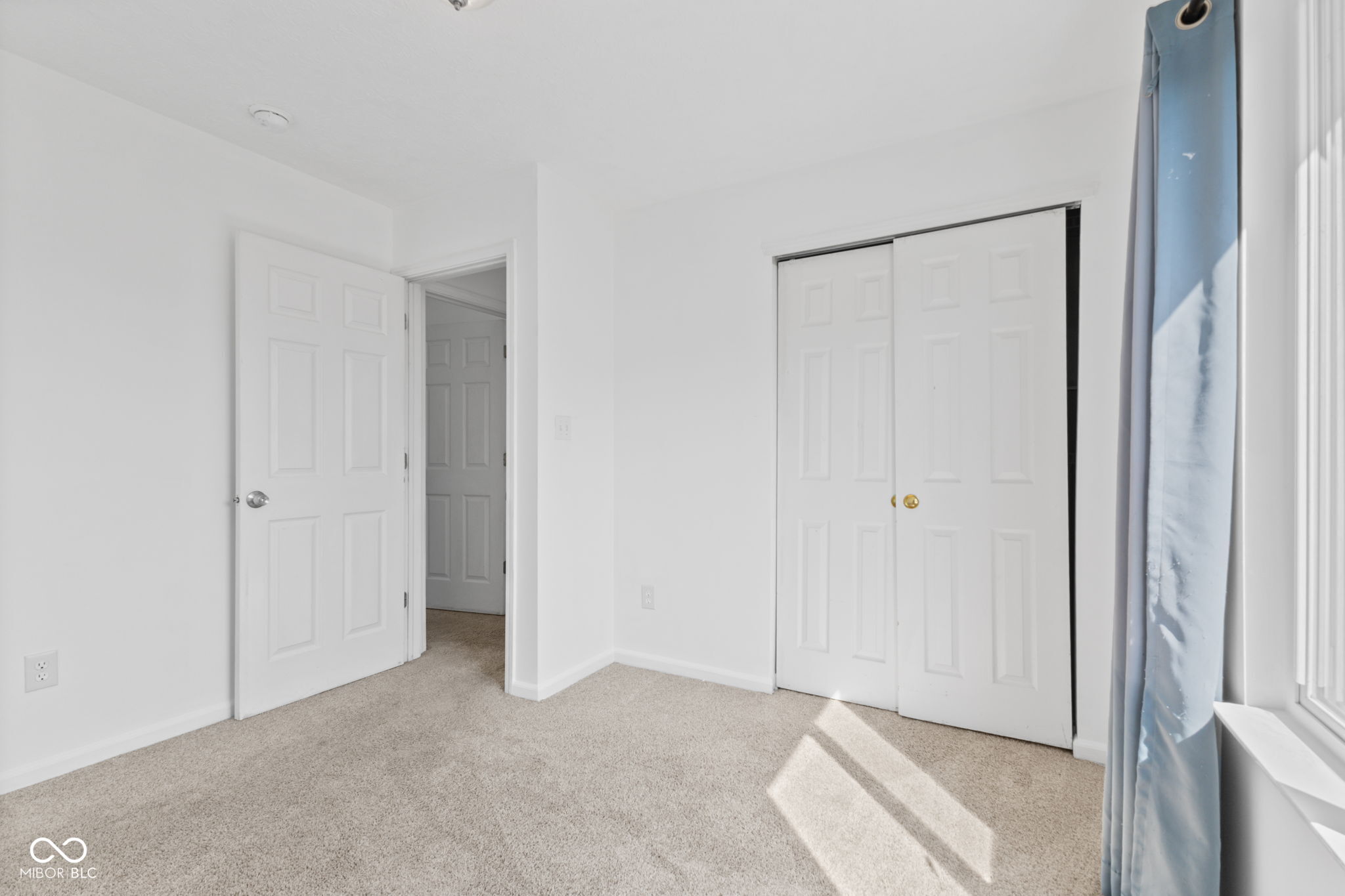 618 Stobus Drive