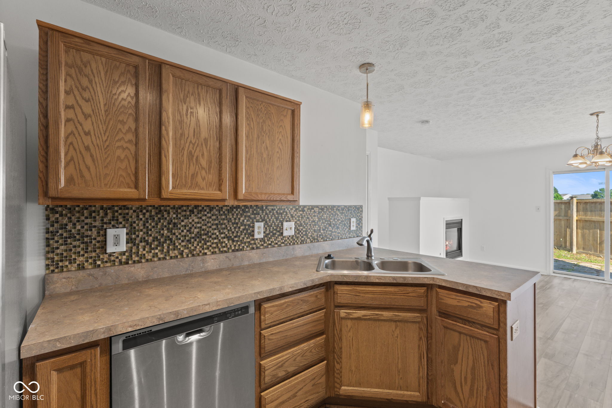 618 Stobus Drive