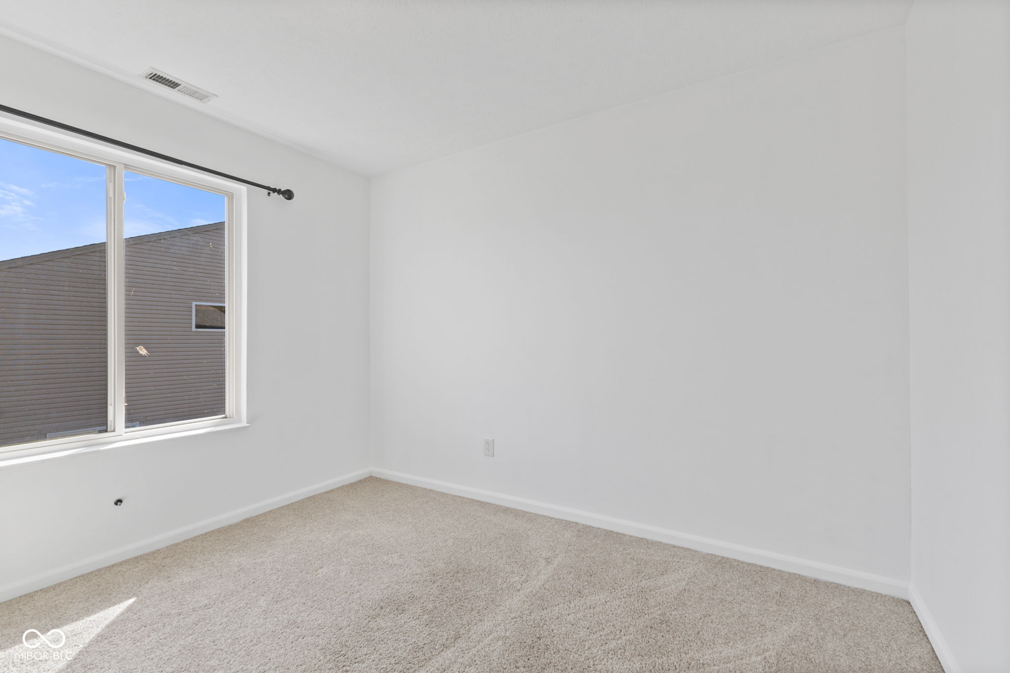 618 Stobus Drive