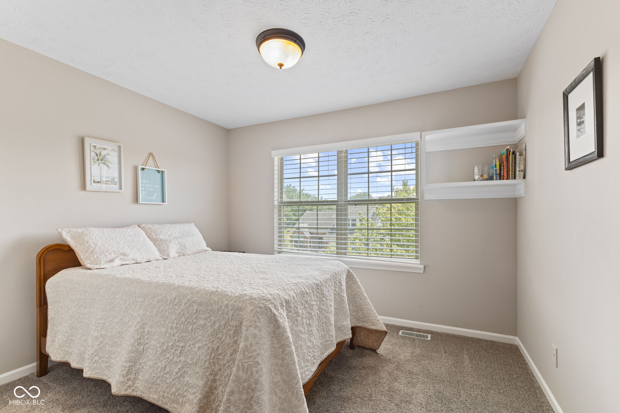 1260 Easton Point Drive