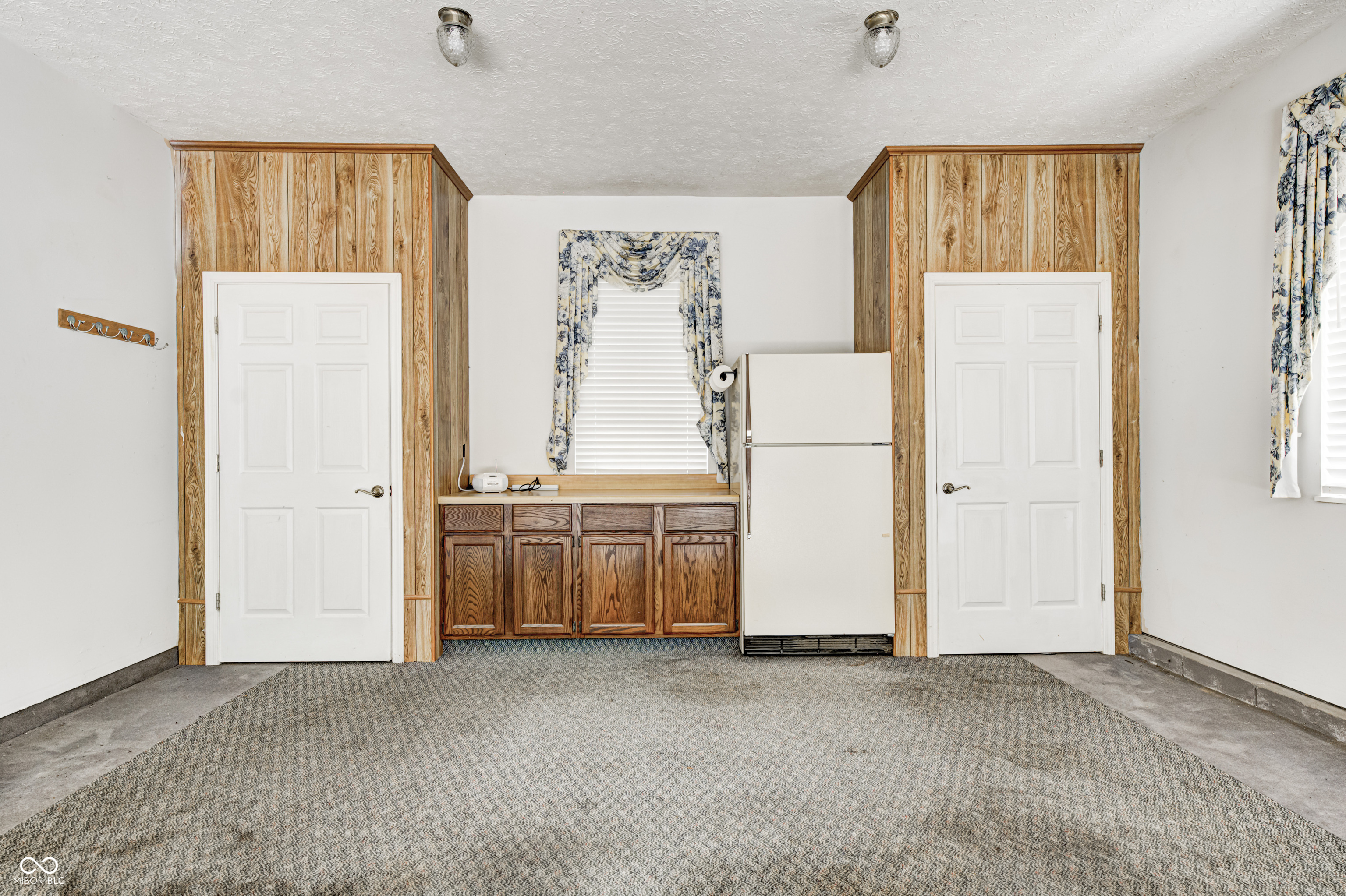 494 W Greencastle Road