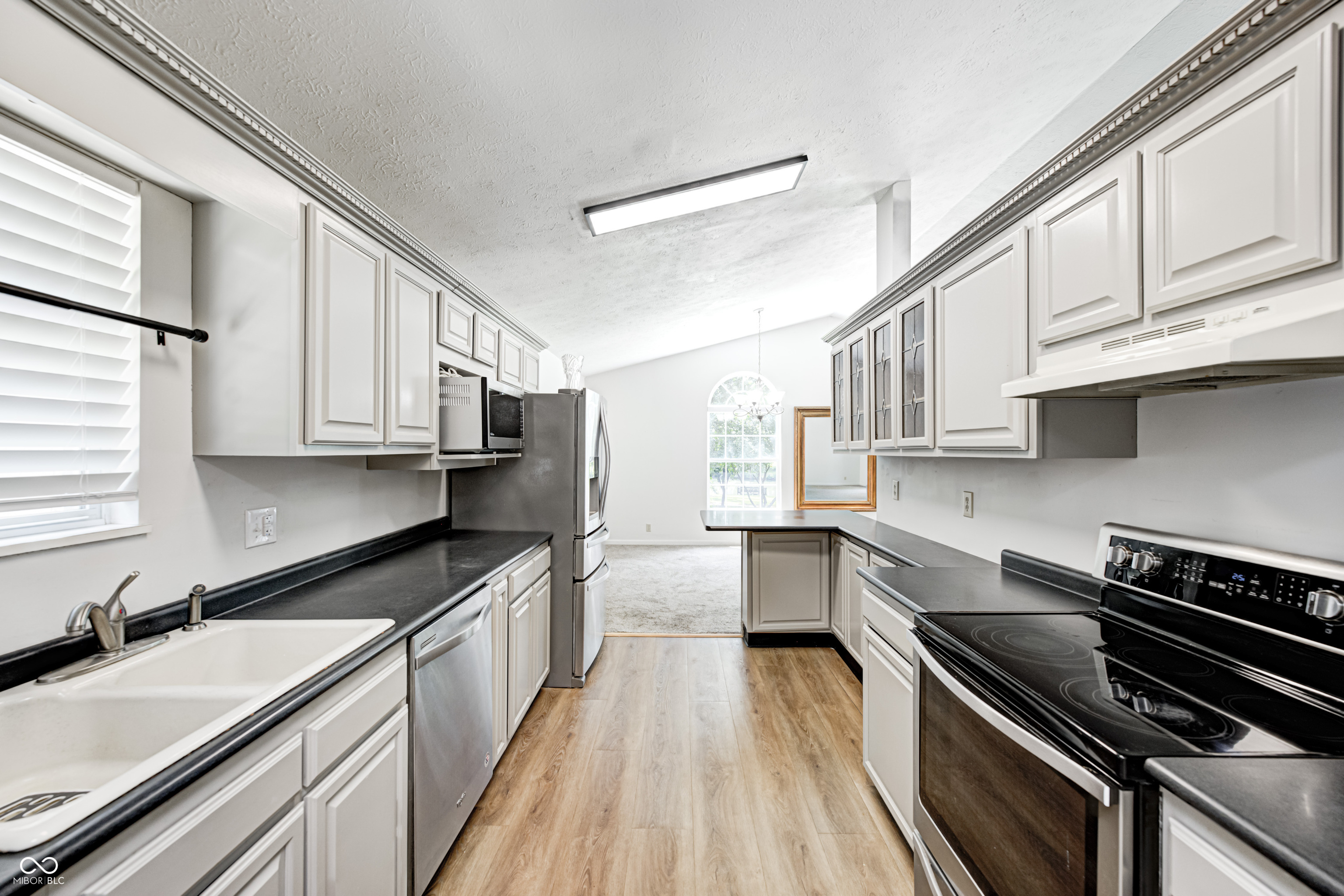 494 W Greencastle Road