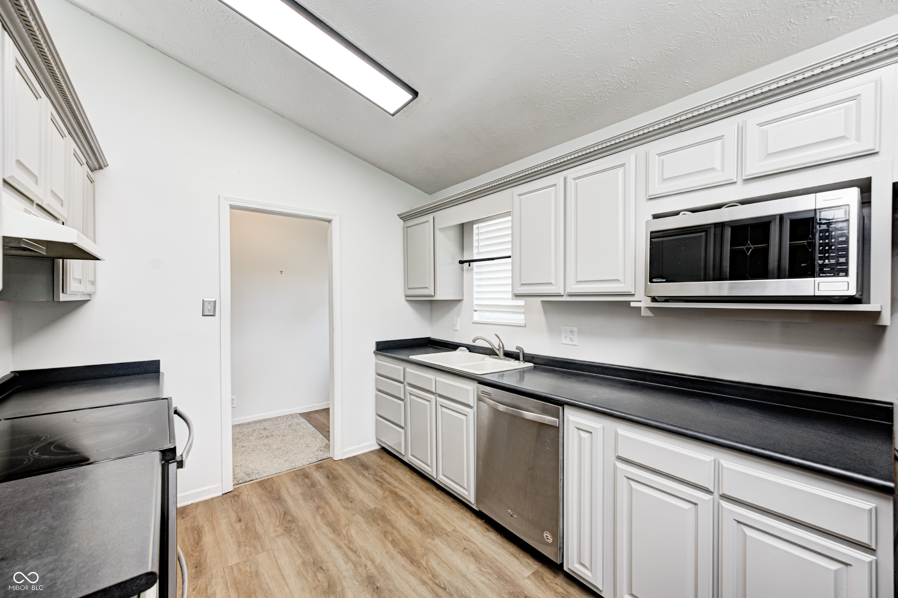 494 W Greencastle Road
